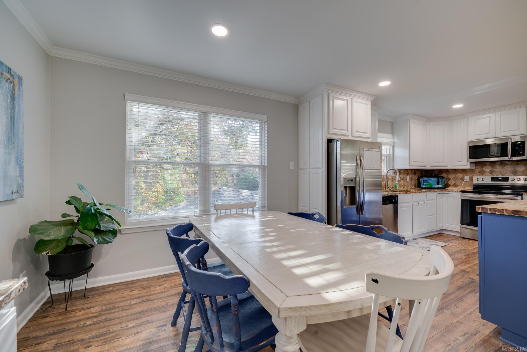 INDIAN HILLS - Residential