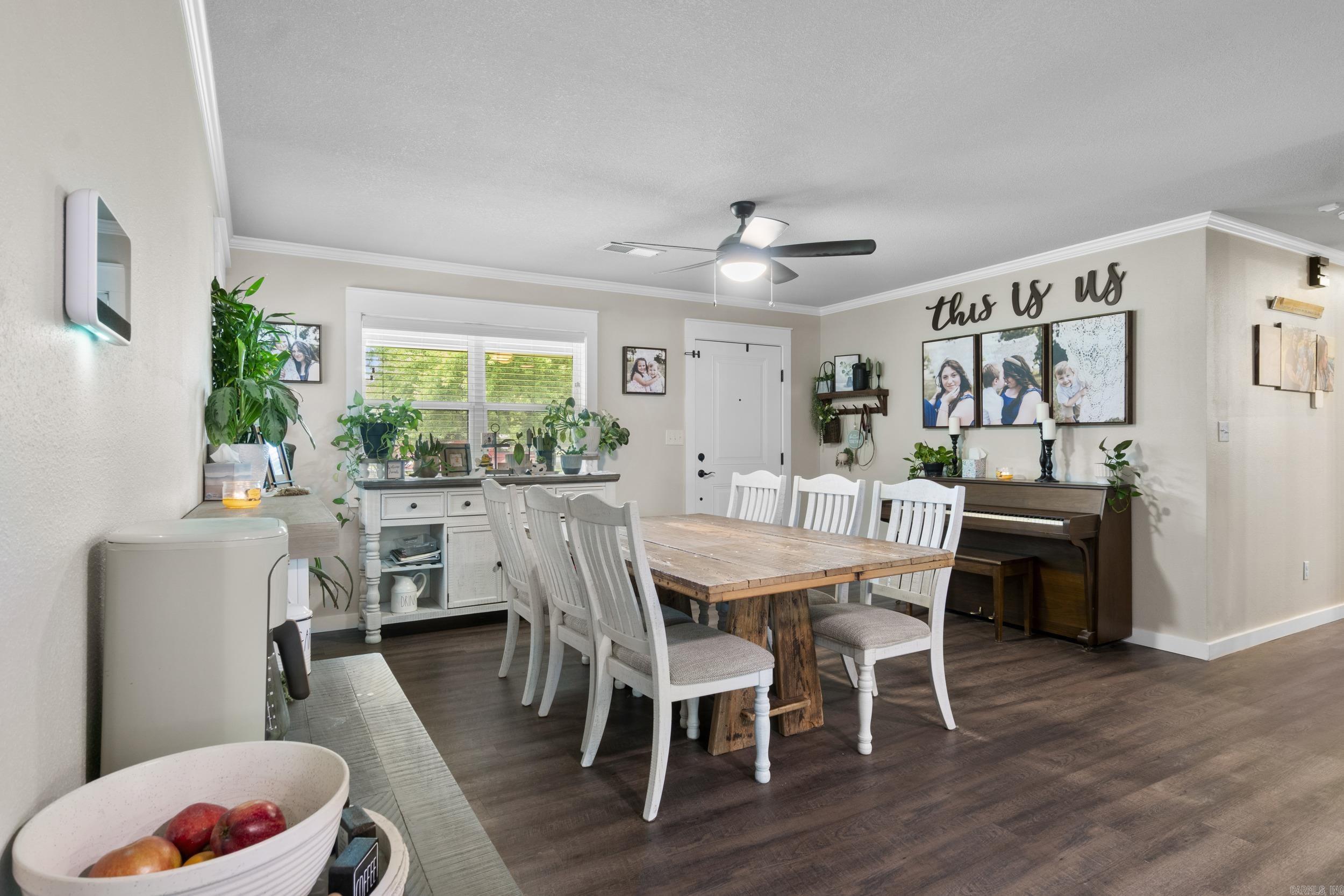 SAN MANTEO VILLAGE - Residential