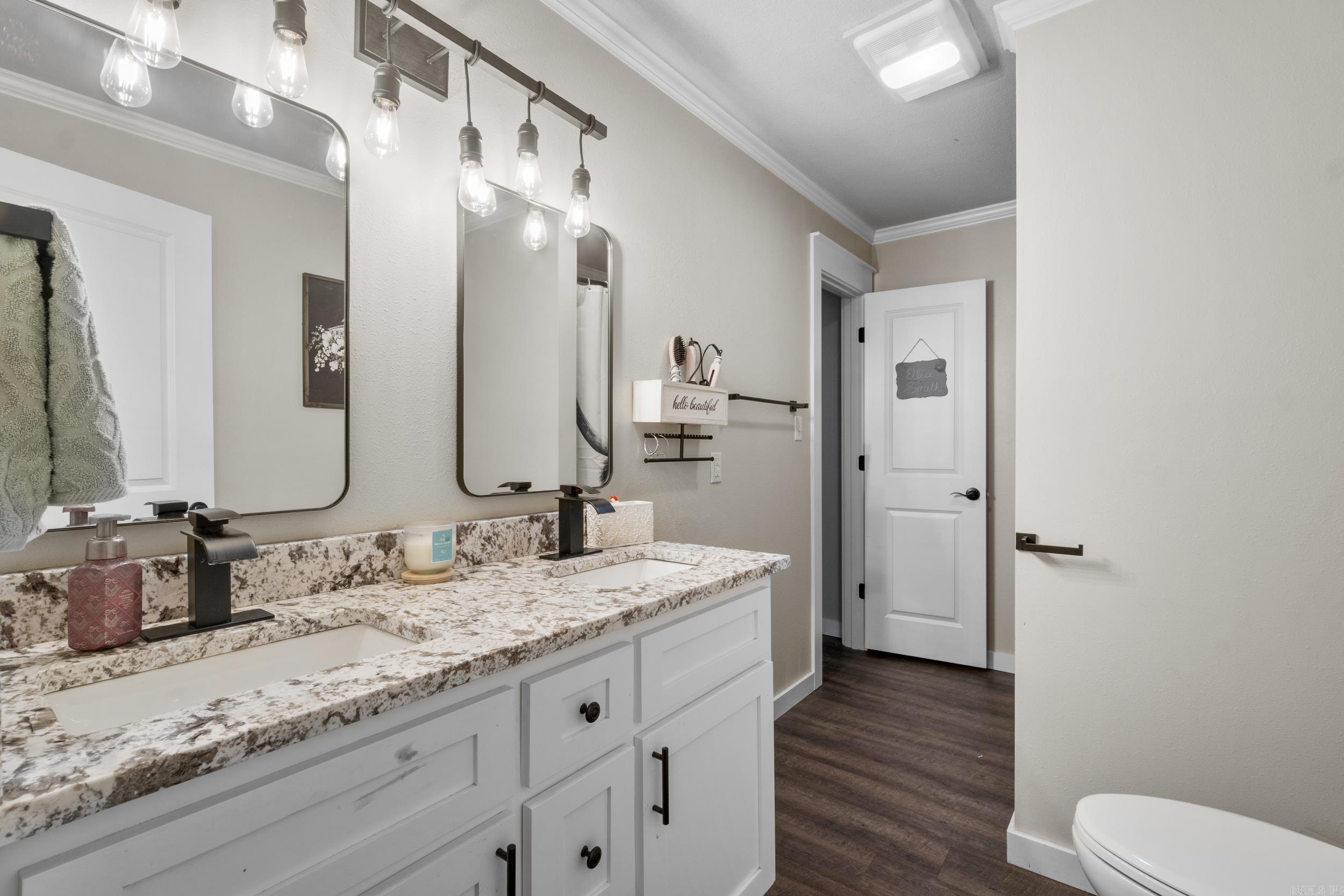 SAN MANTEO VILLAGE - Residential