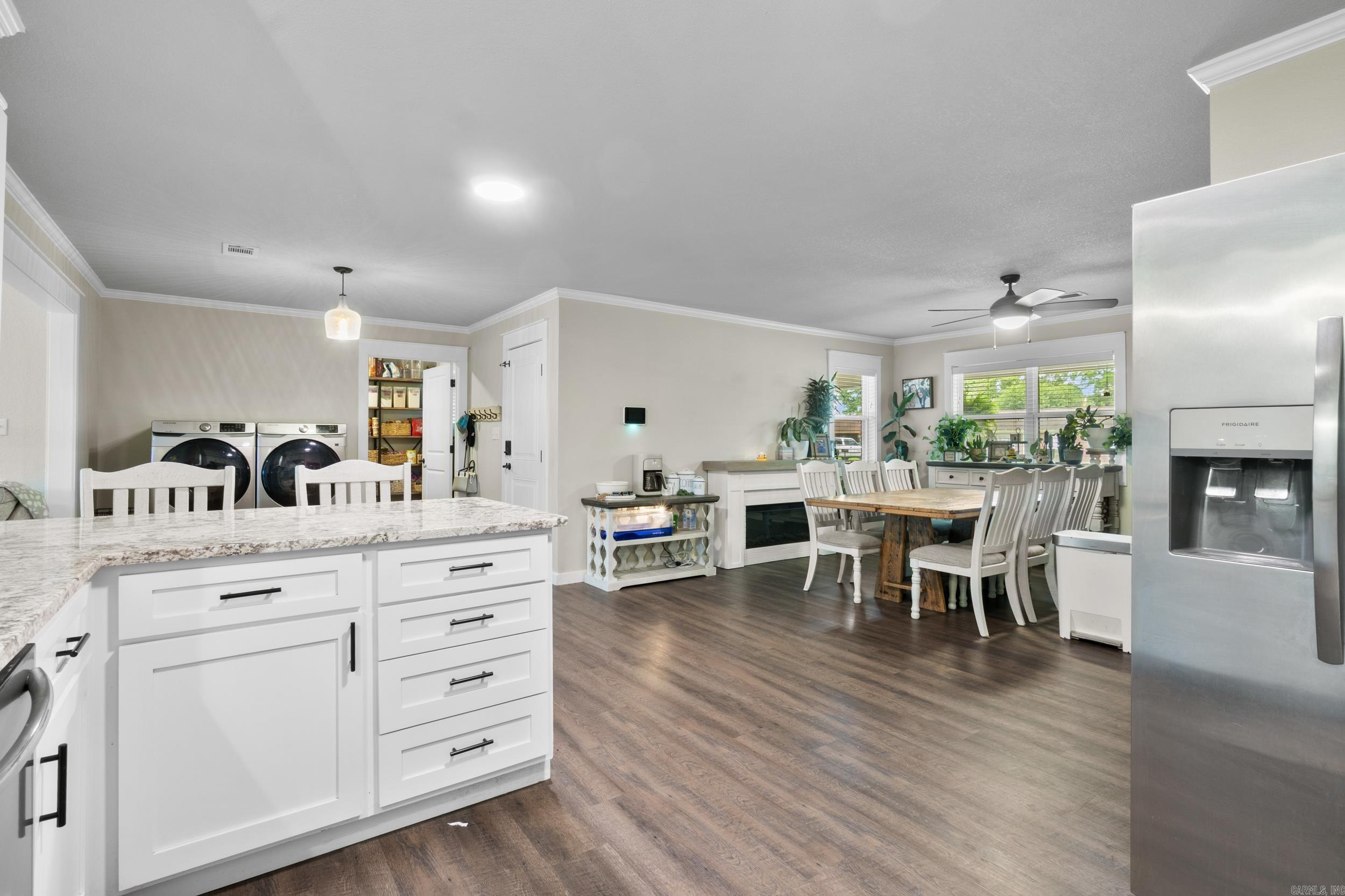 SAN MANTEO VILLAGE - Residential