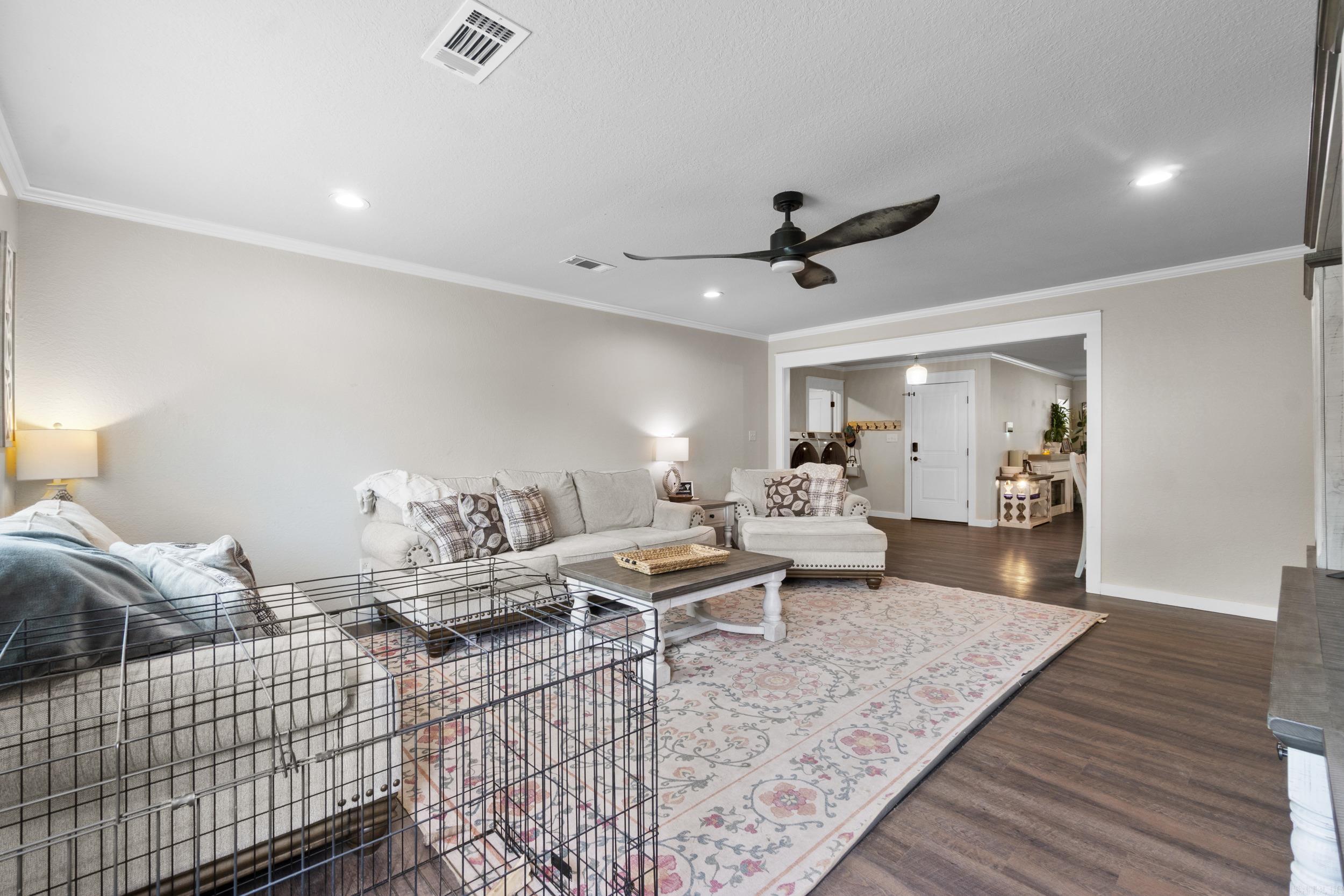 SAN MANTEO VILLAGE - Residential