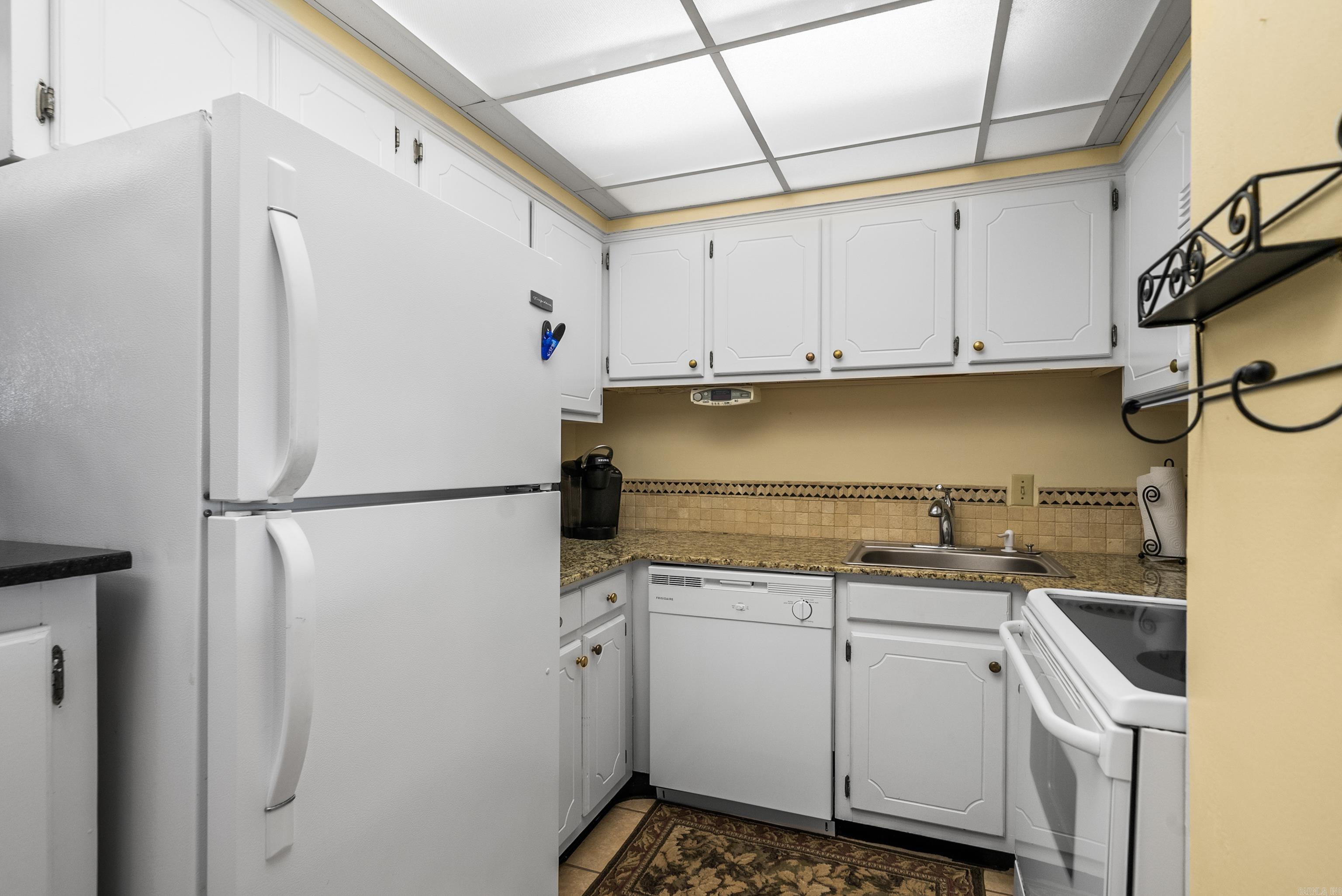 BEACON MANOR HPR - Residential
