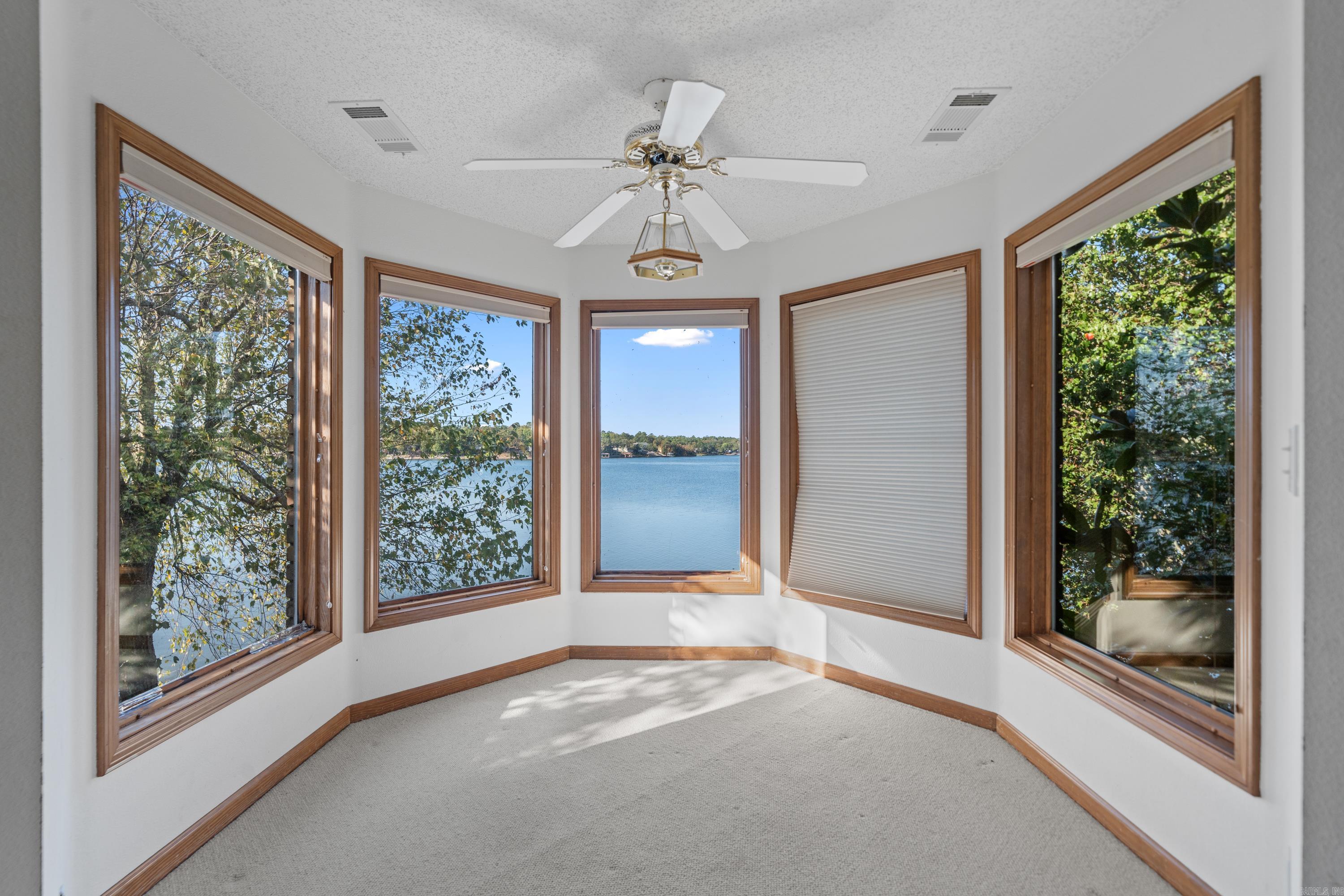 RESPLANDOR - Residential