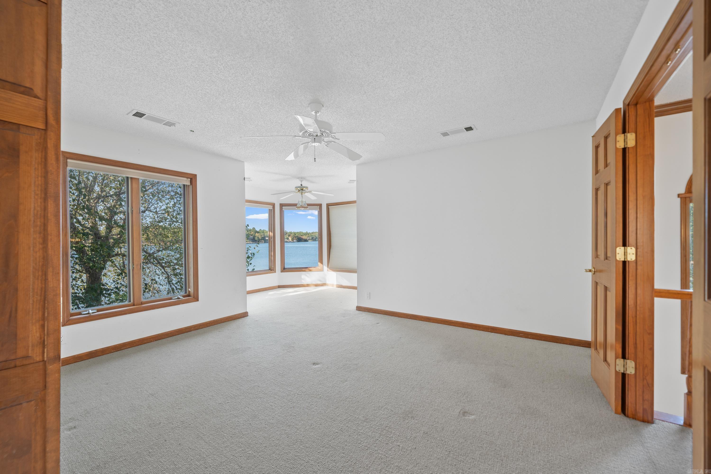 RESPLANDOR - Residential