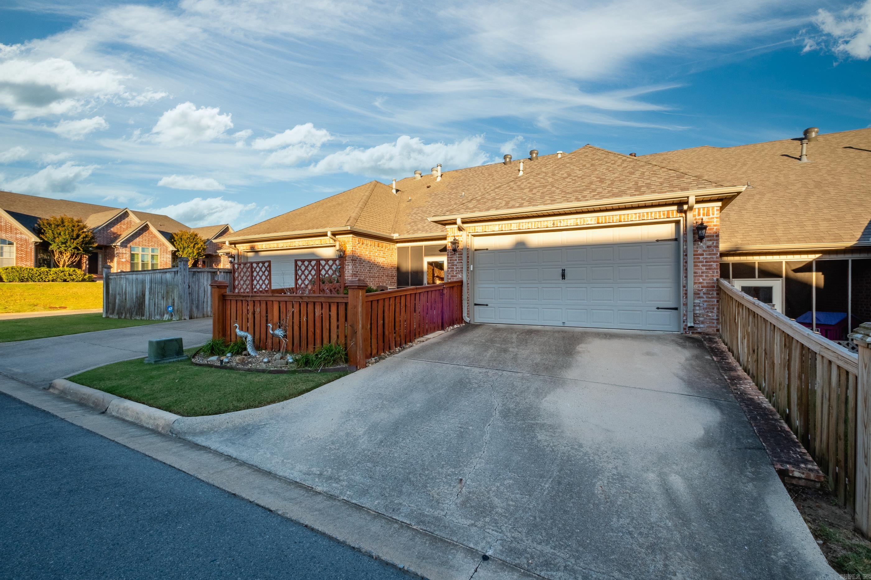 TAYLOR PARK - Residential