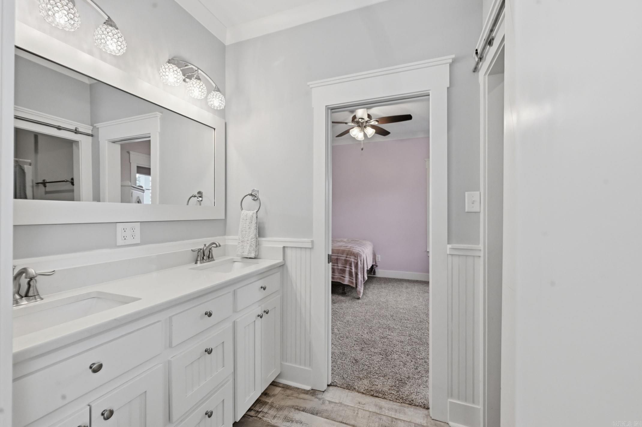 COOL VALLEY - Residential