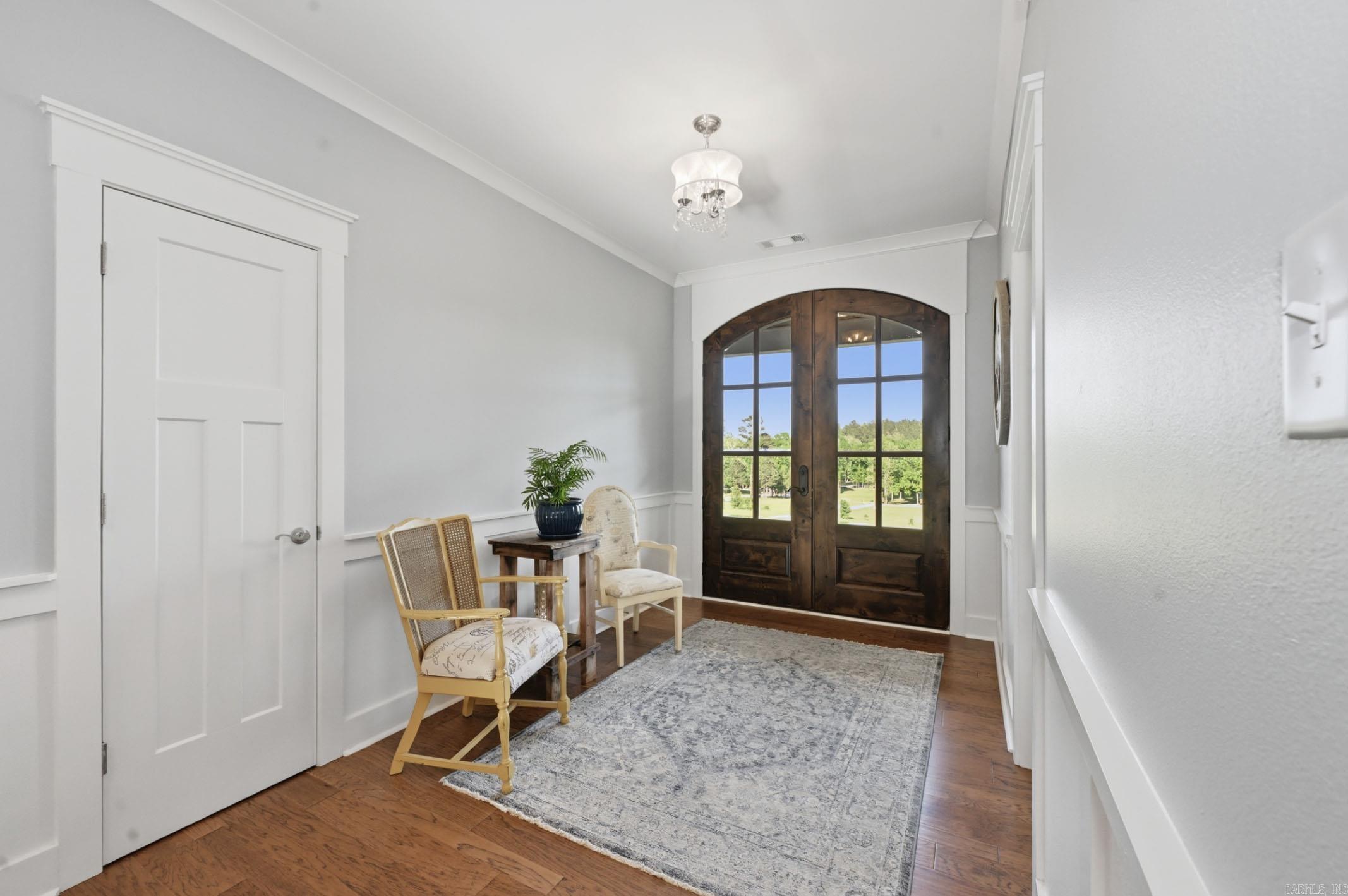 COOL VALLEY - Residential