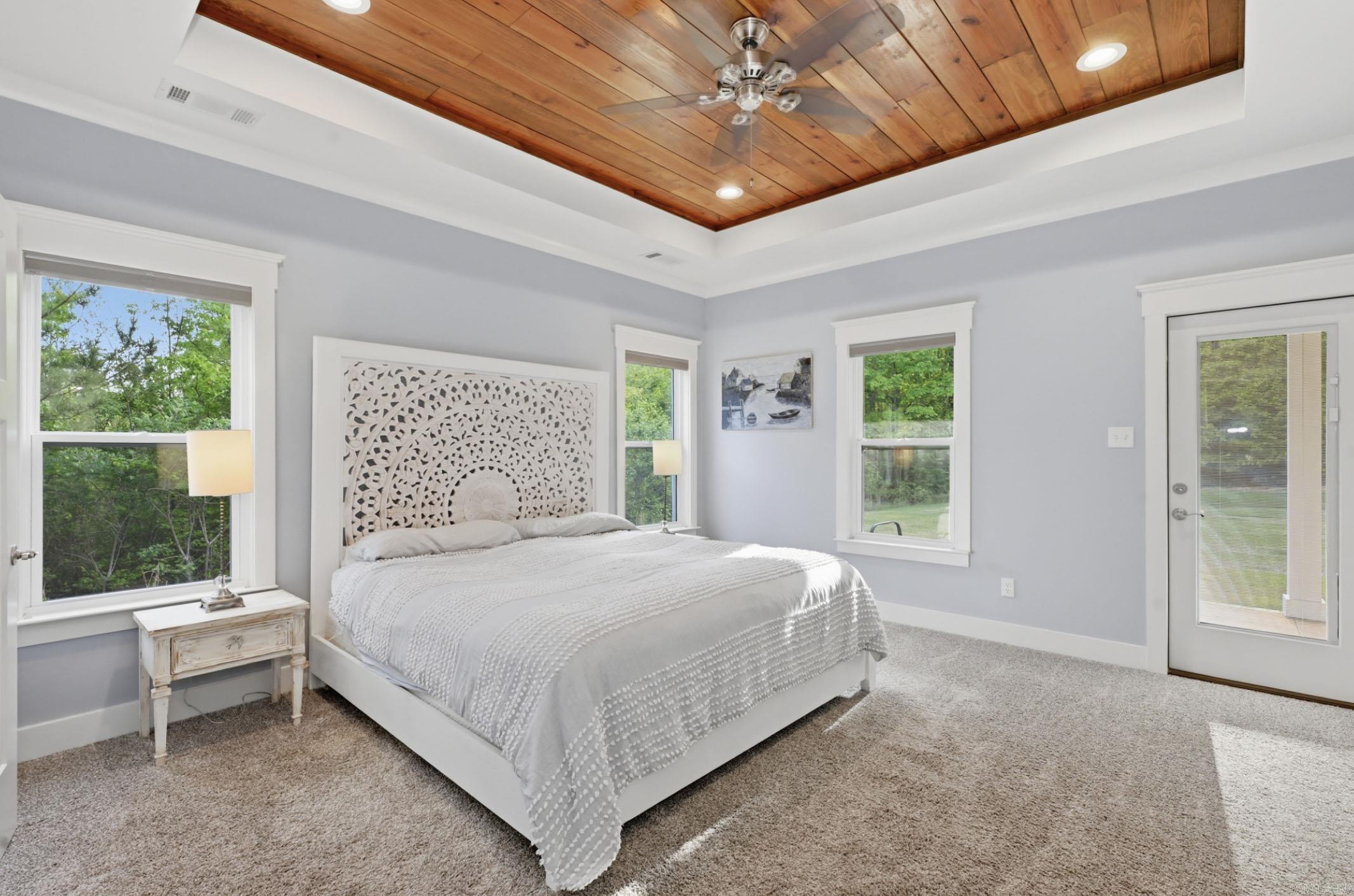 COOL VALLEY - Residential