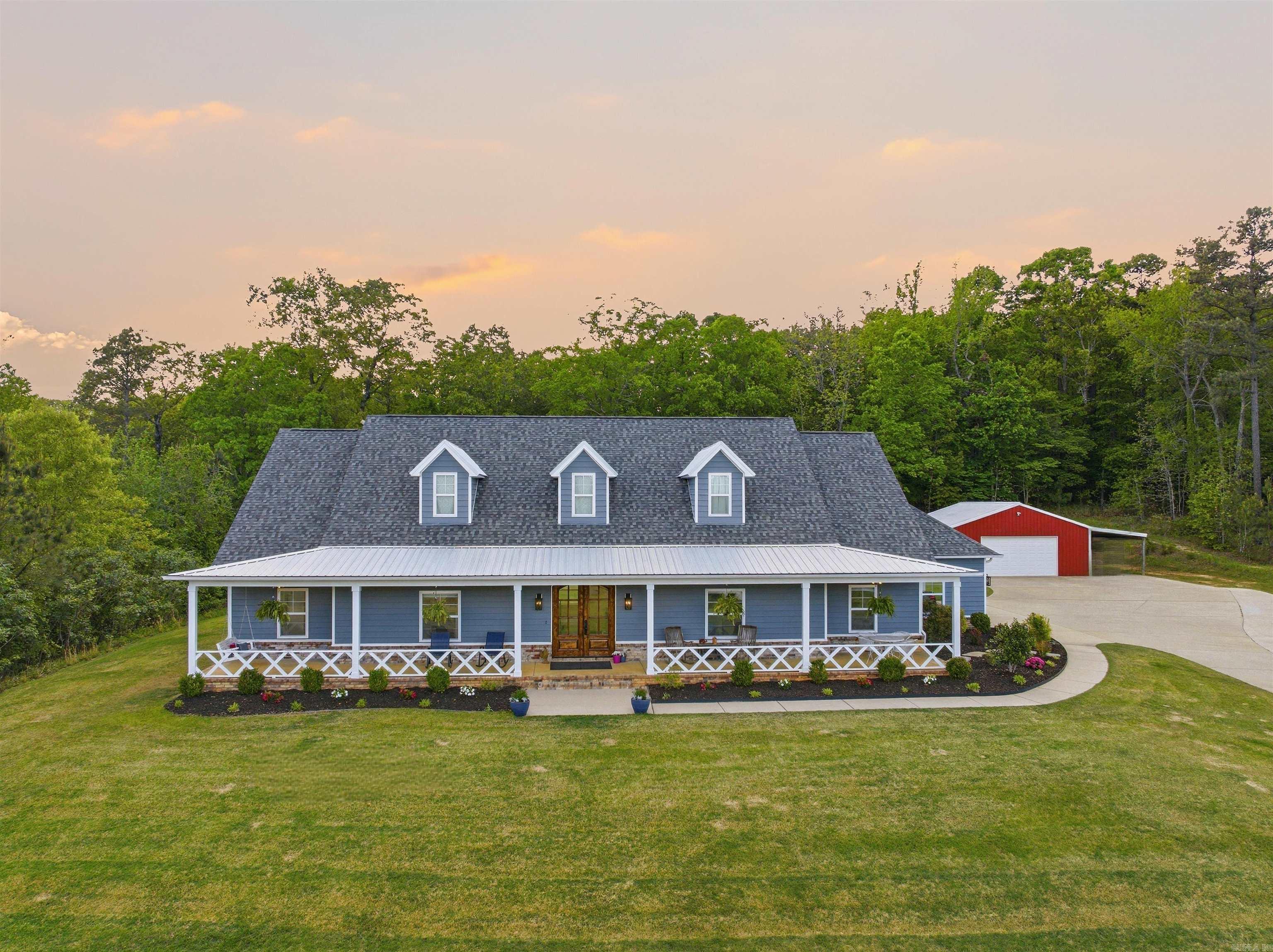 COOL VALLEY - Residential