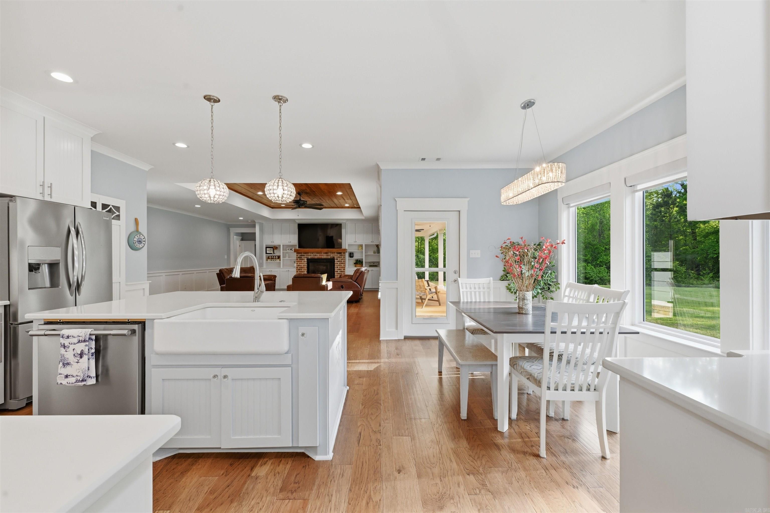 COOL VALLEY - Residential