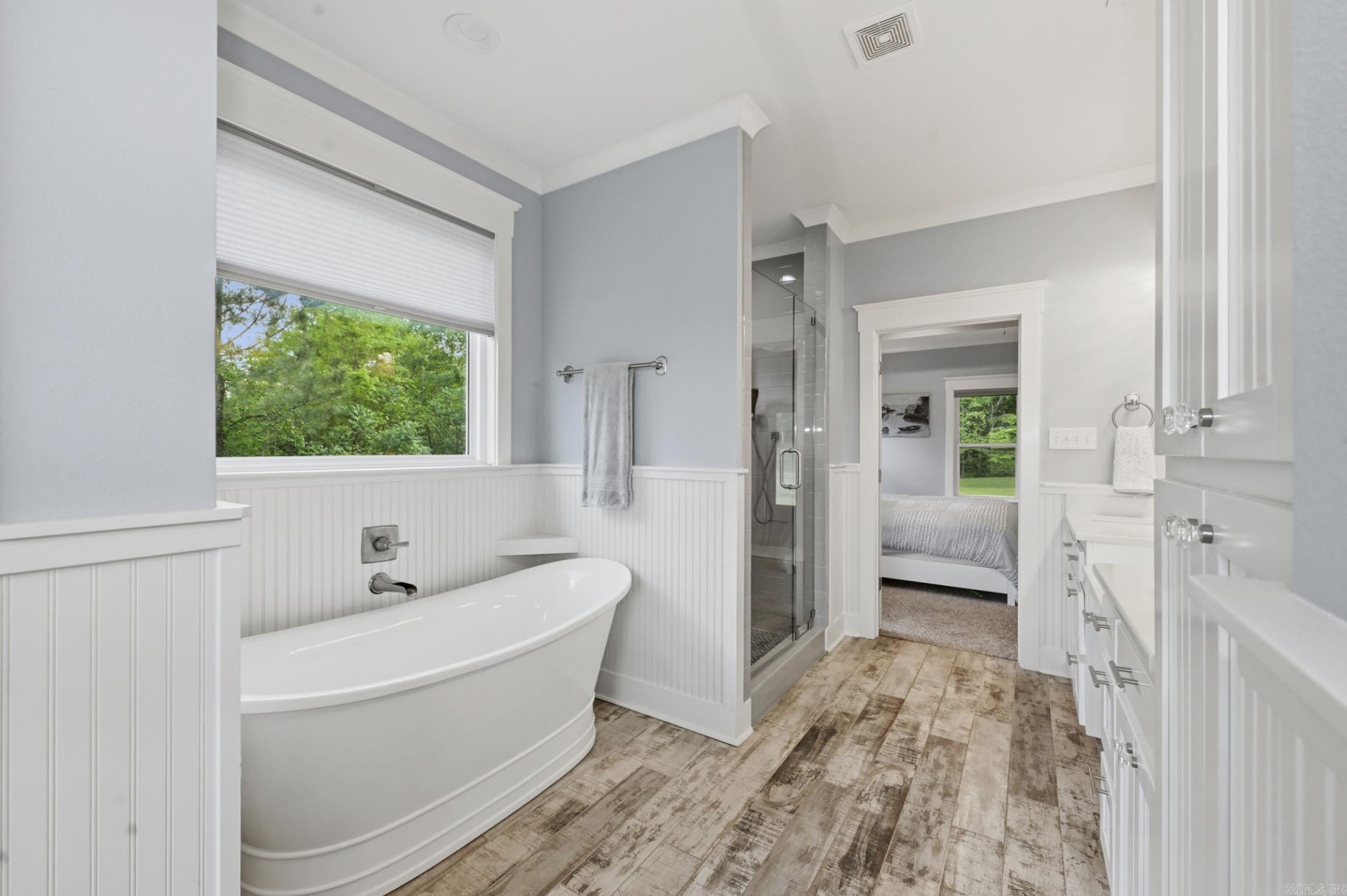 COOL VALLEY - Residential