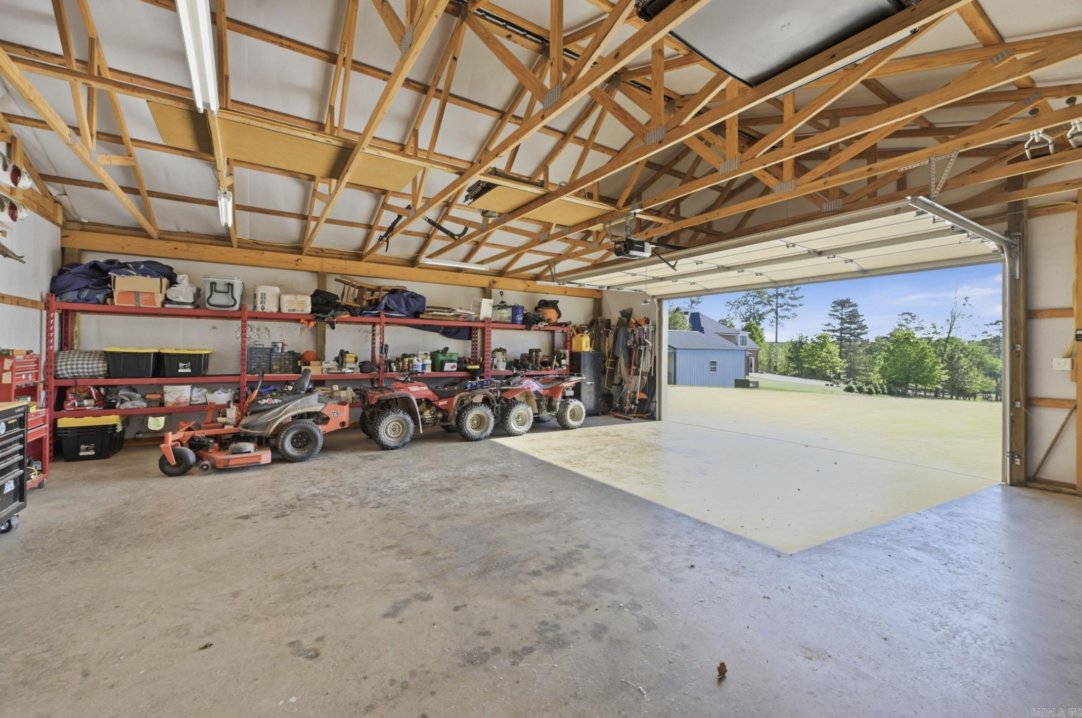 COOL VALLEY - Residential