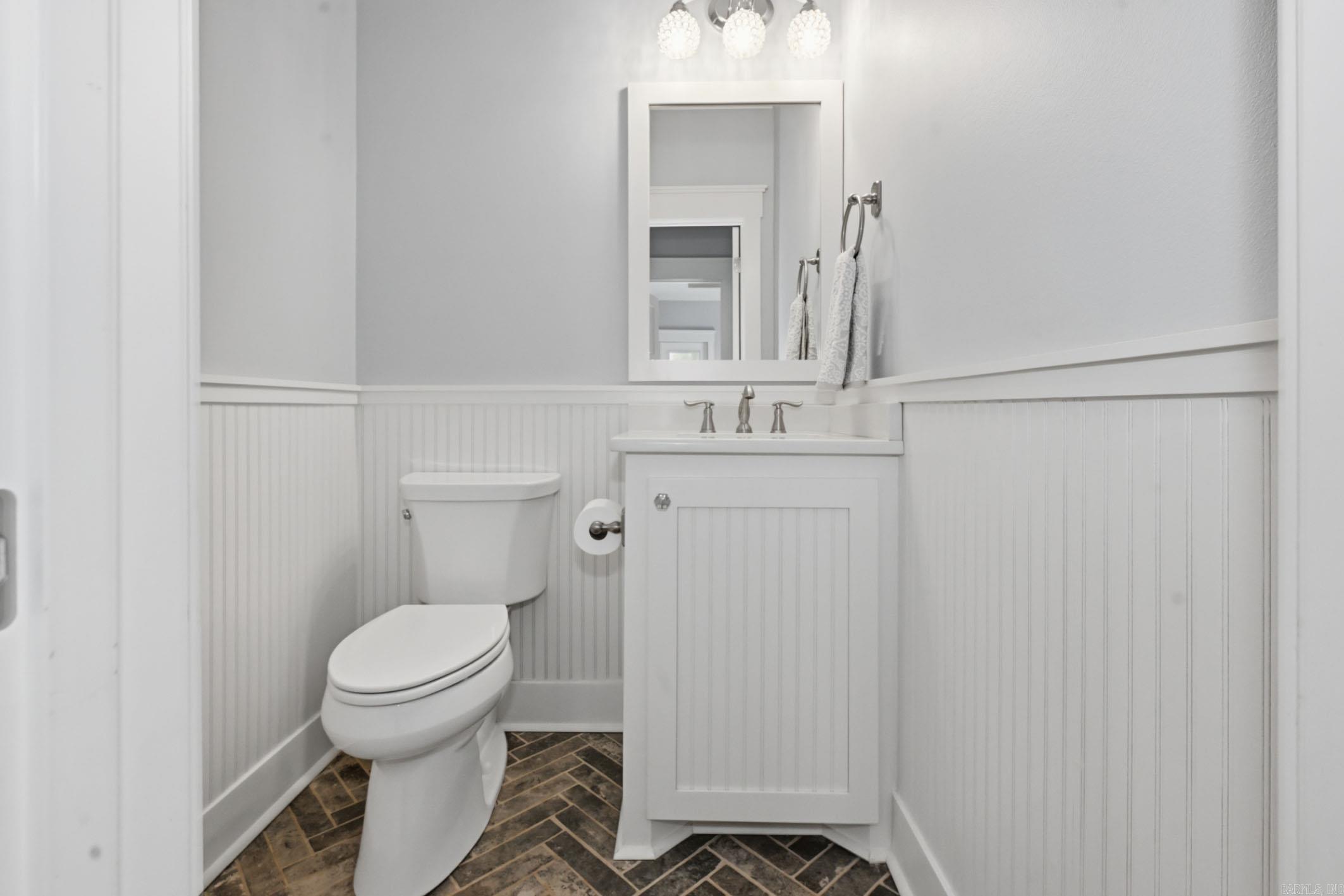 COOL VALLEY - Residential