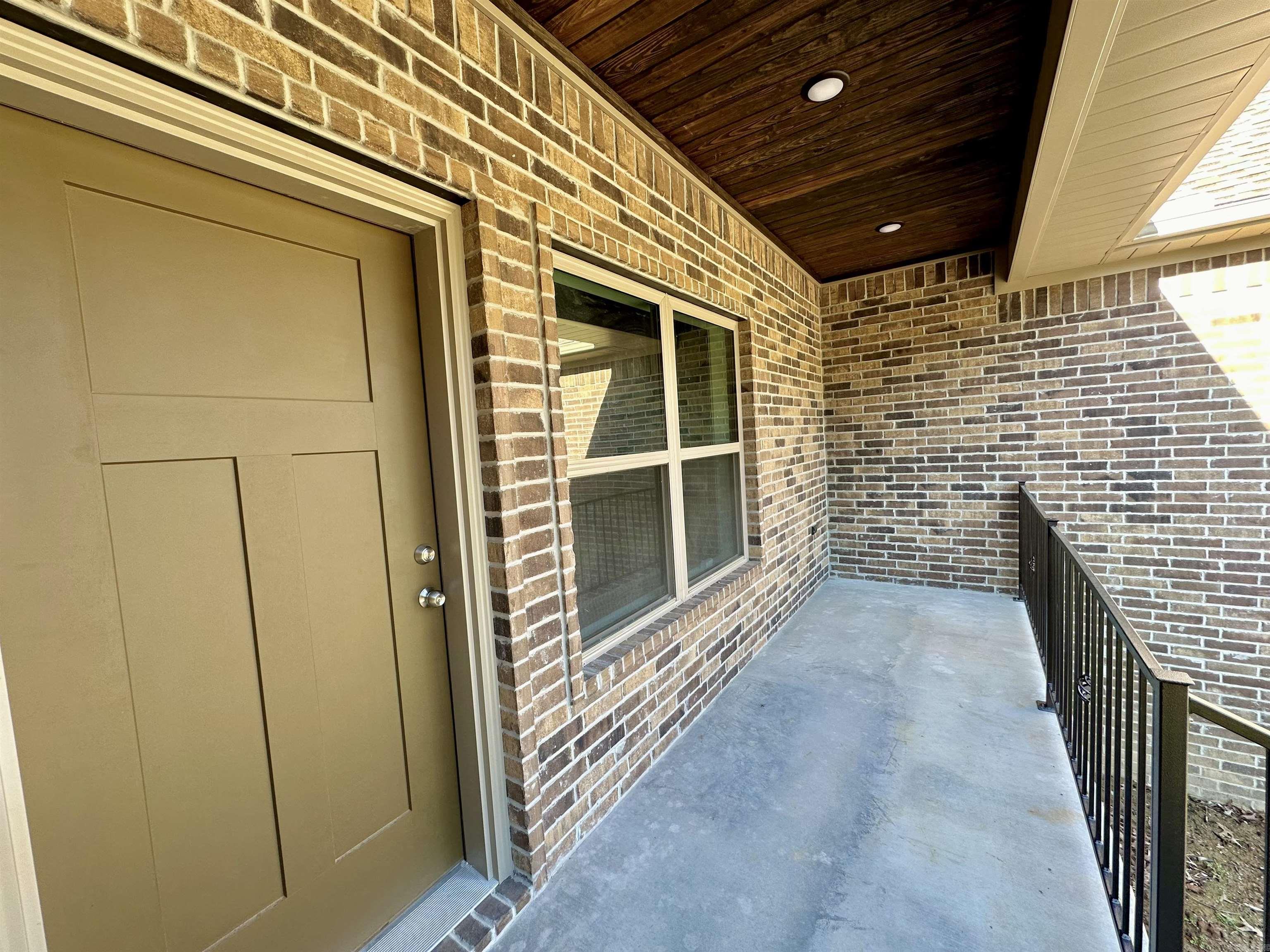 ASHLEY WOODS - Residential