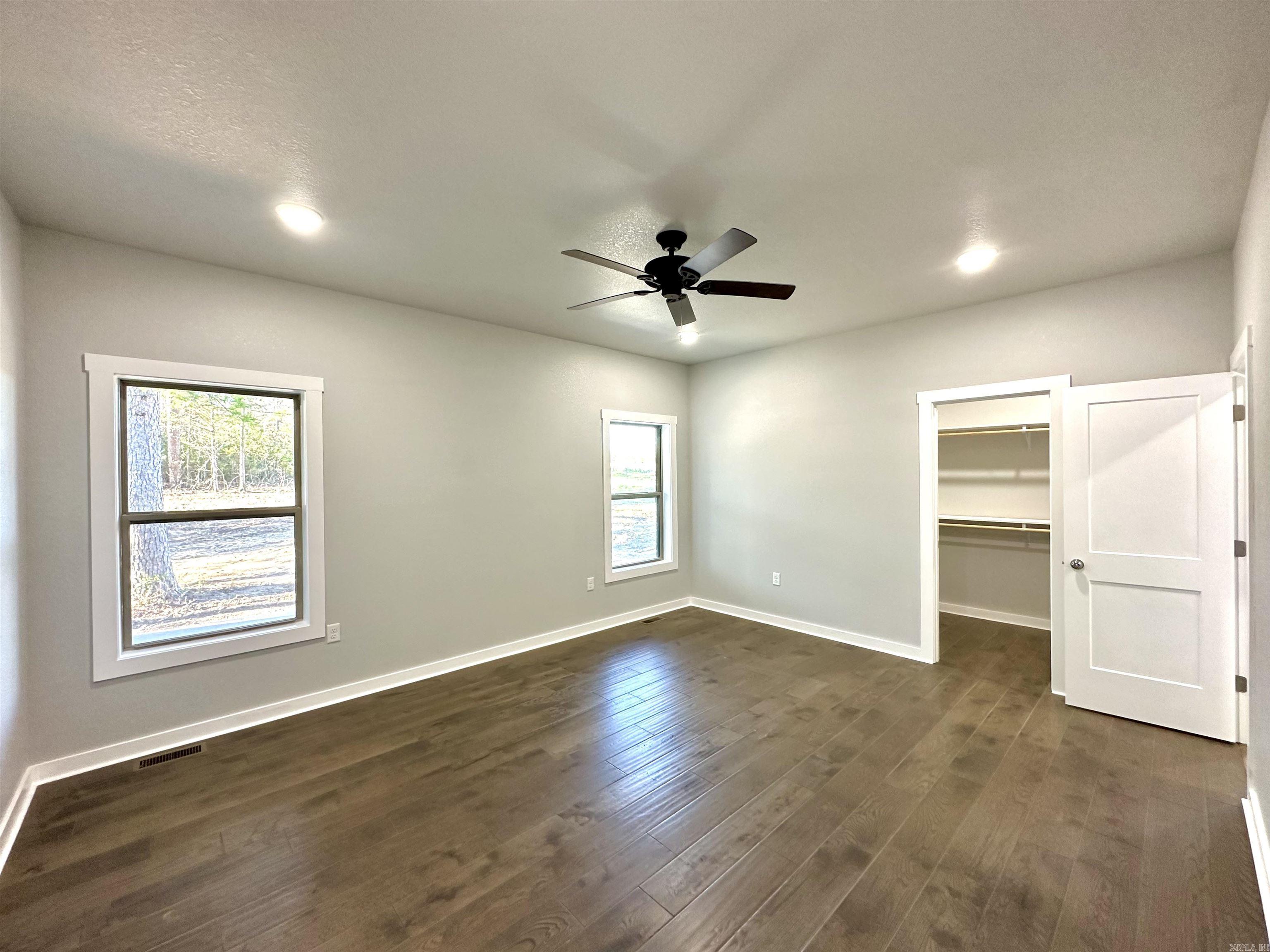 ASHLEY WOODS - Residential