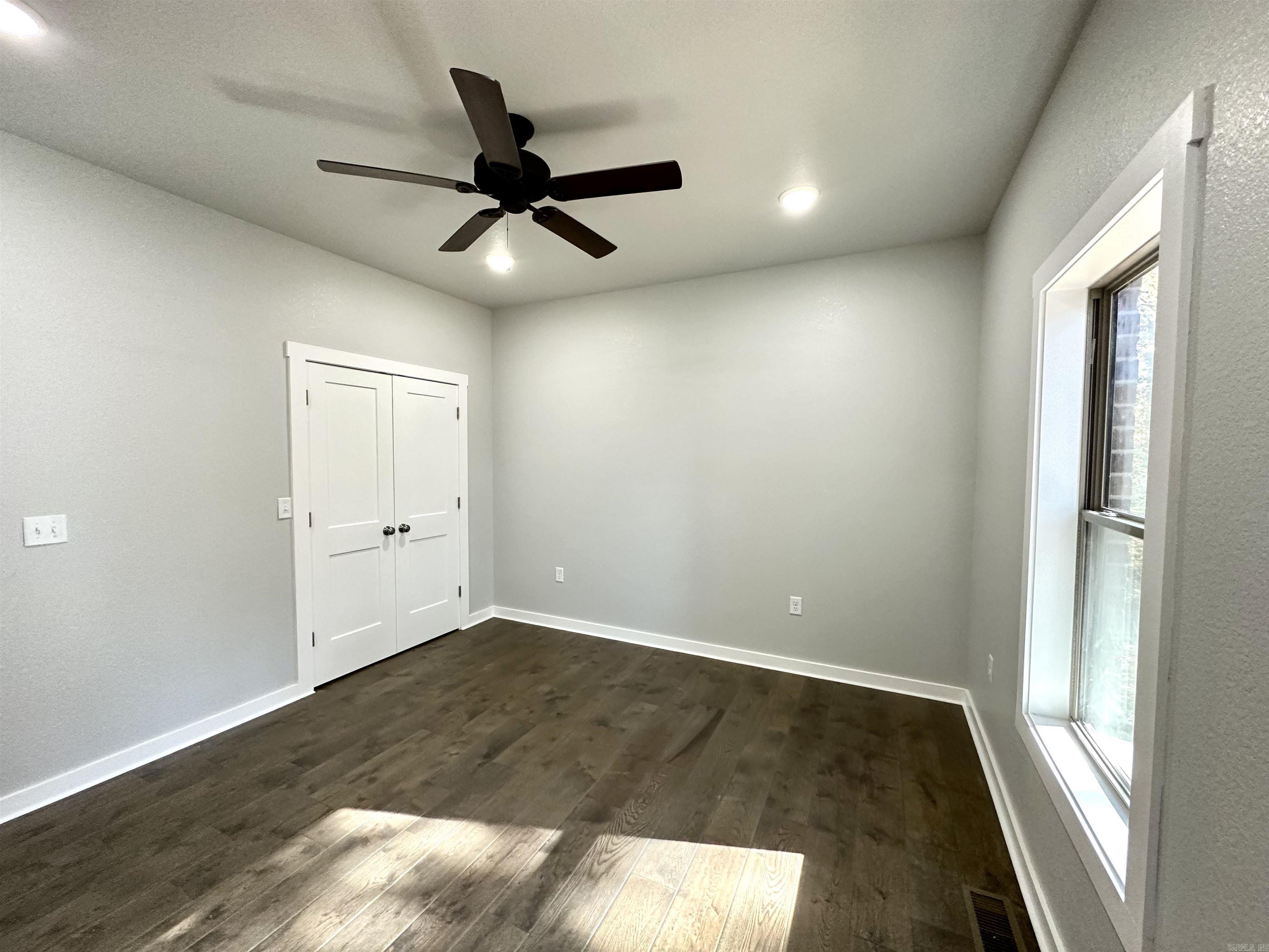 ASHLEY WOODS - Residential