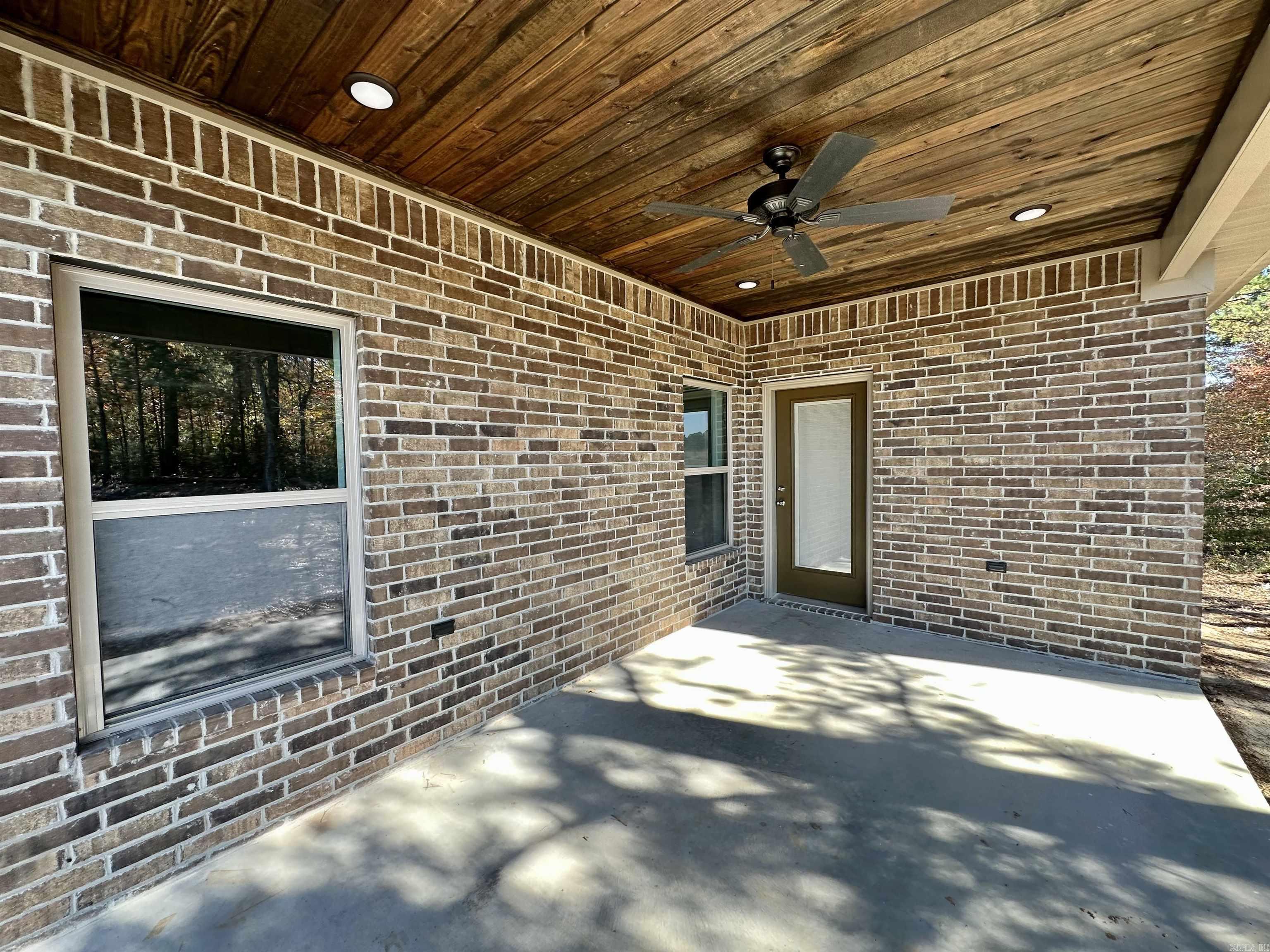 ASHLEY WOODS - Residential