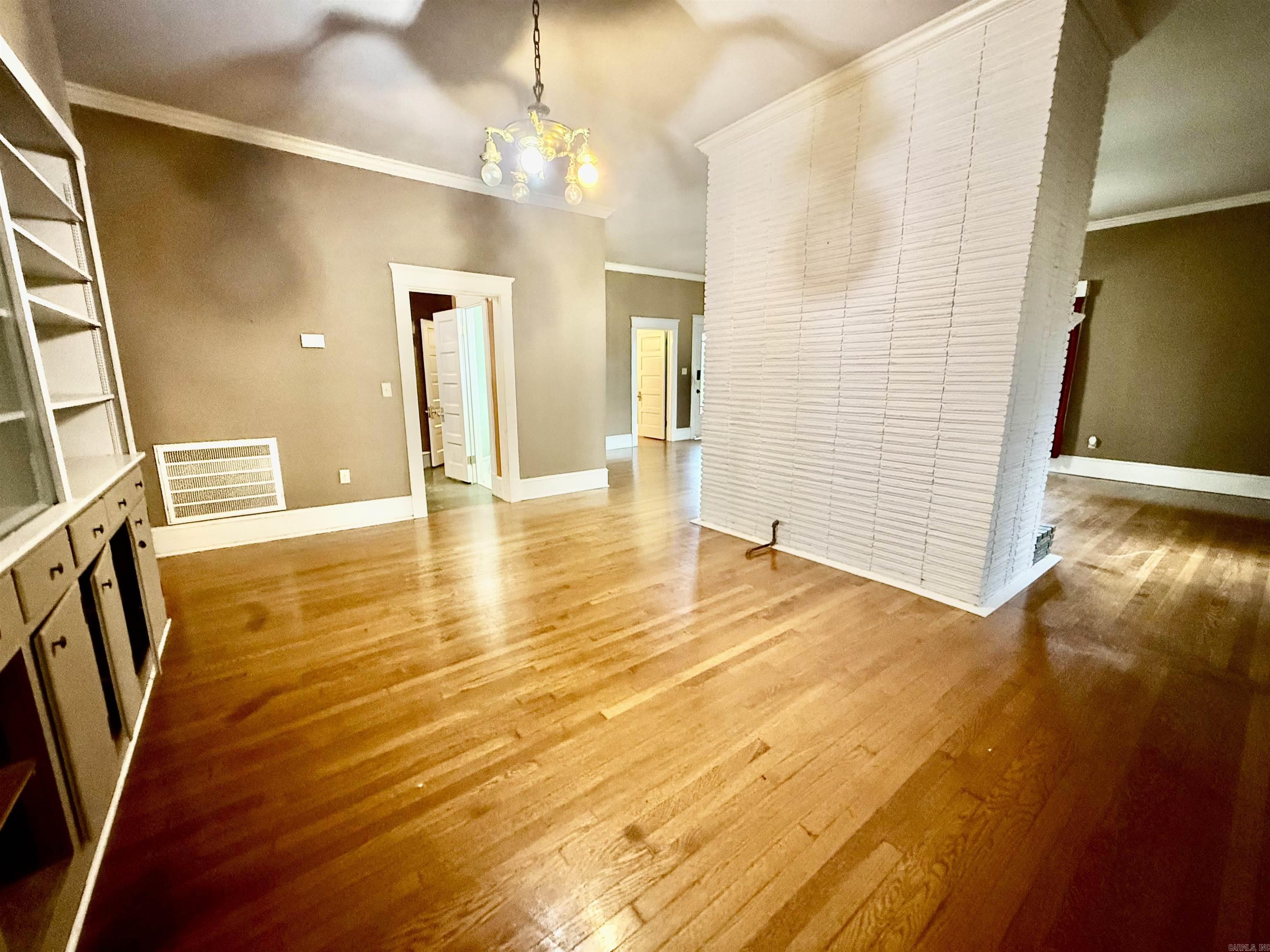 SCHOOL - Residential