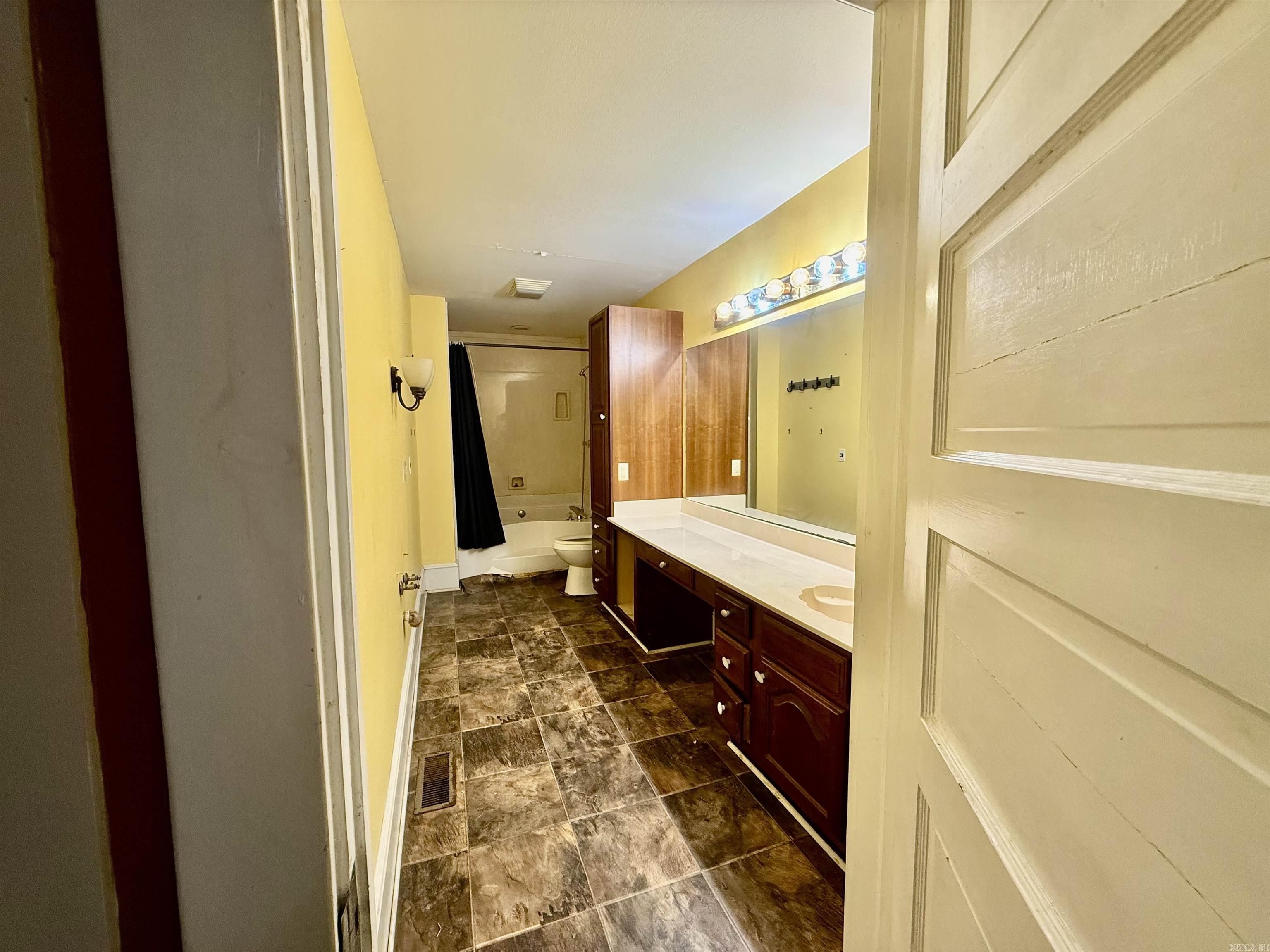 SCHOOL - Residential