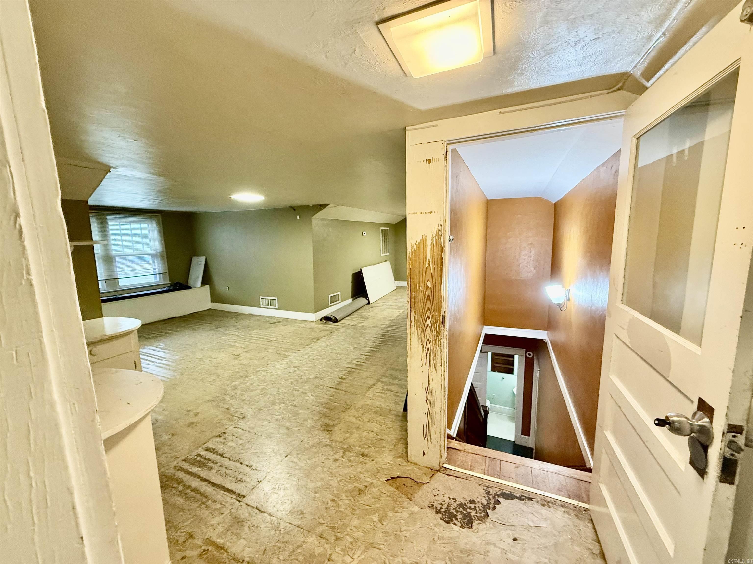 SCHOOL - Residential