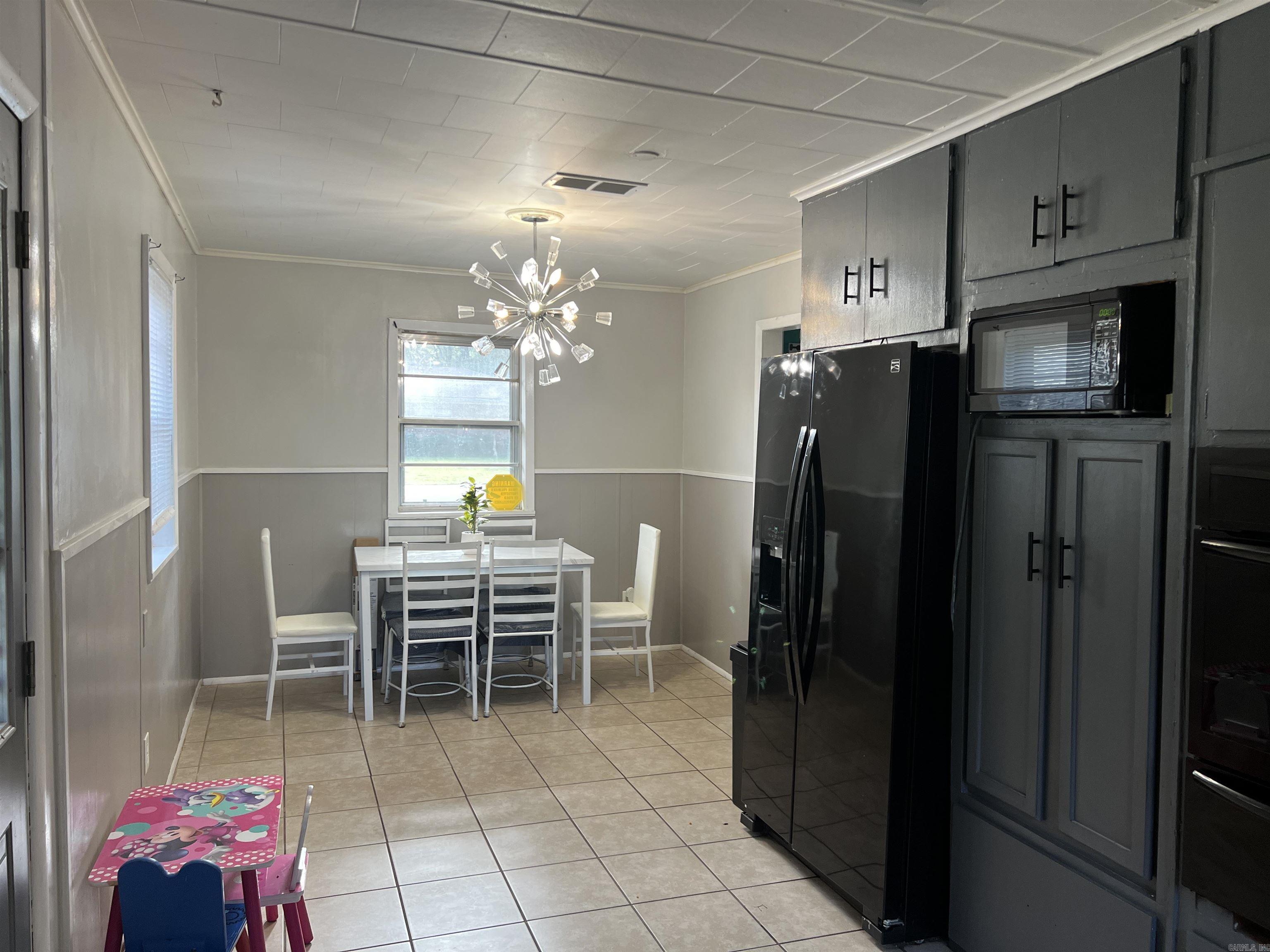 MCNEW RLTY CO ADD - Residential