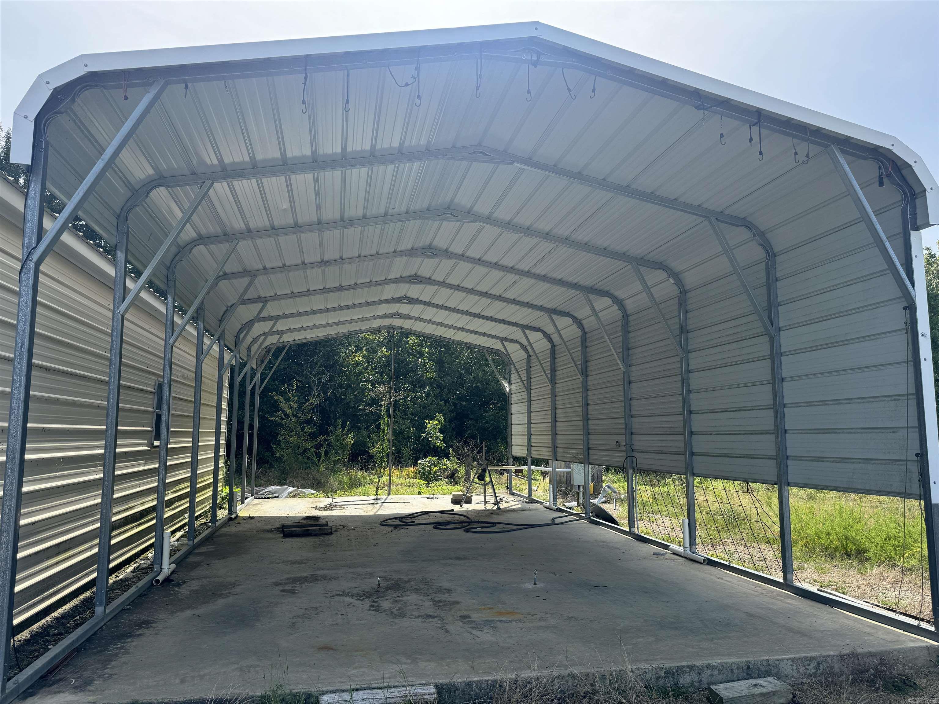 Metes & Bounds - Land