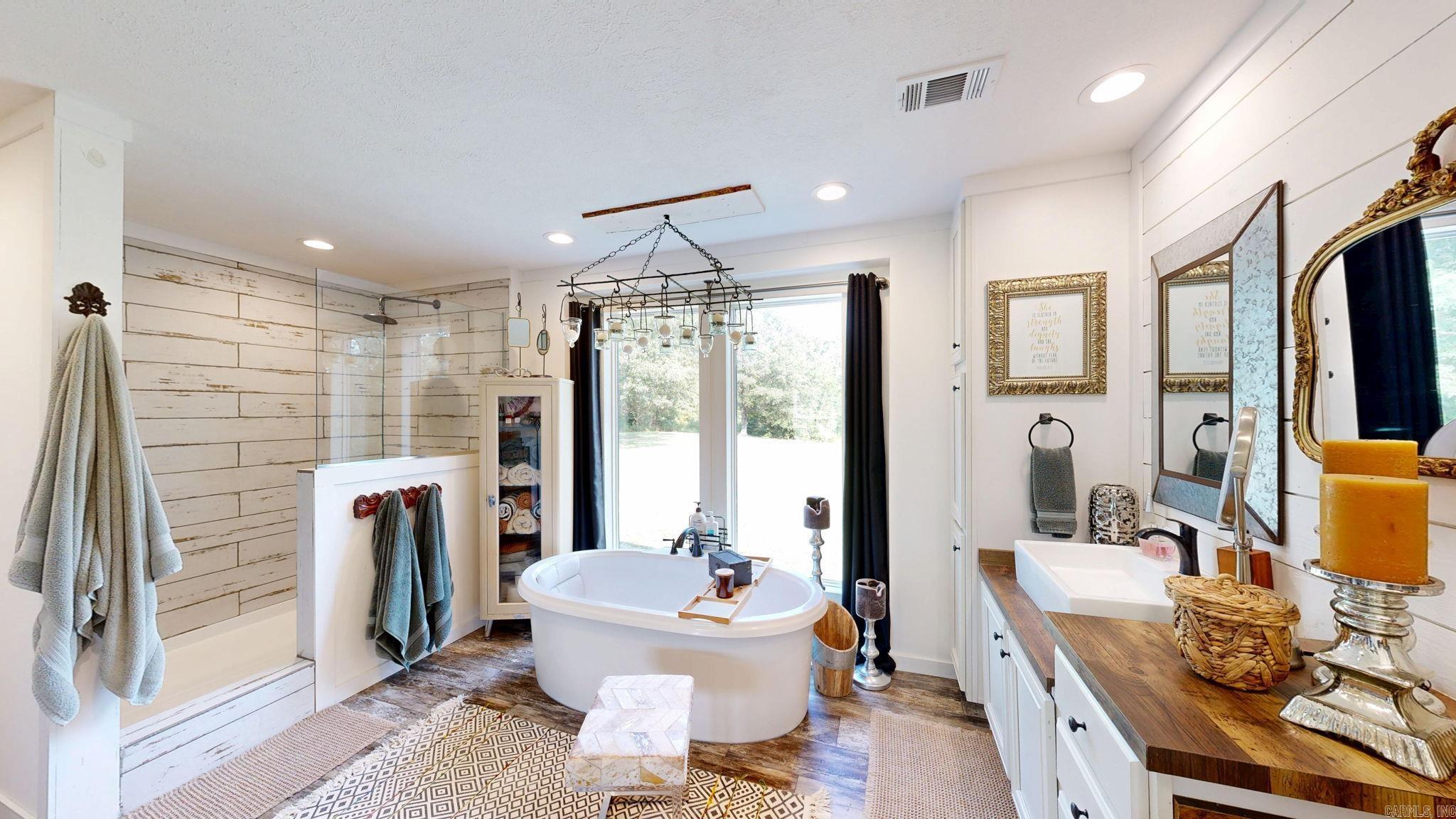 Metes & Bounds - Residential