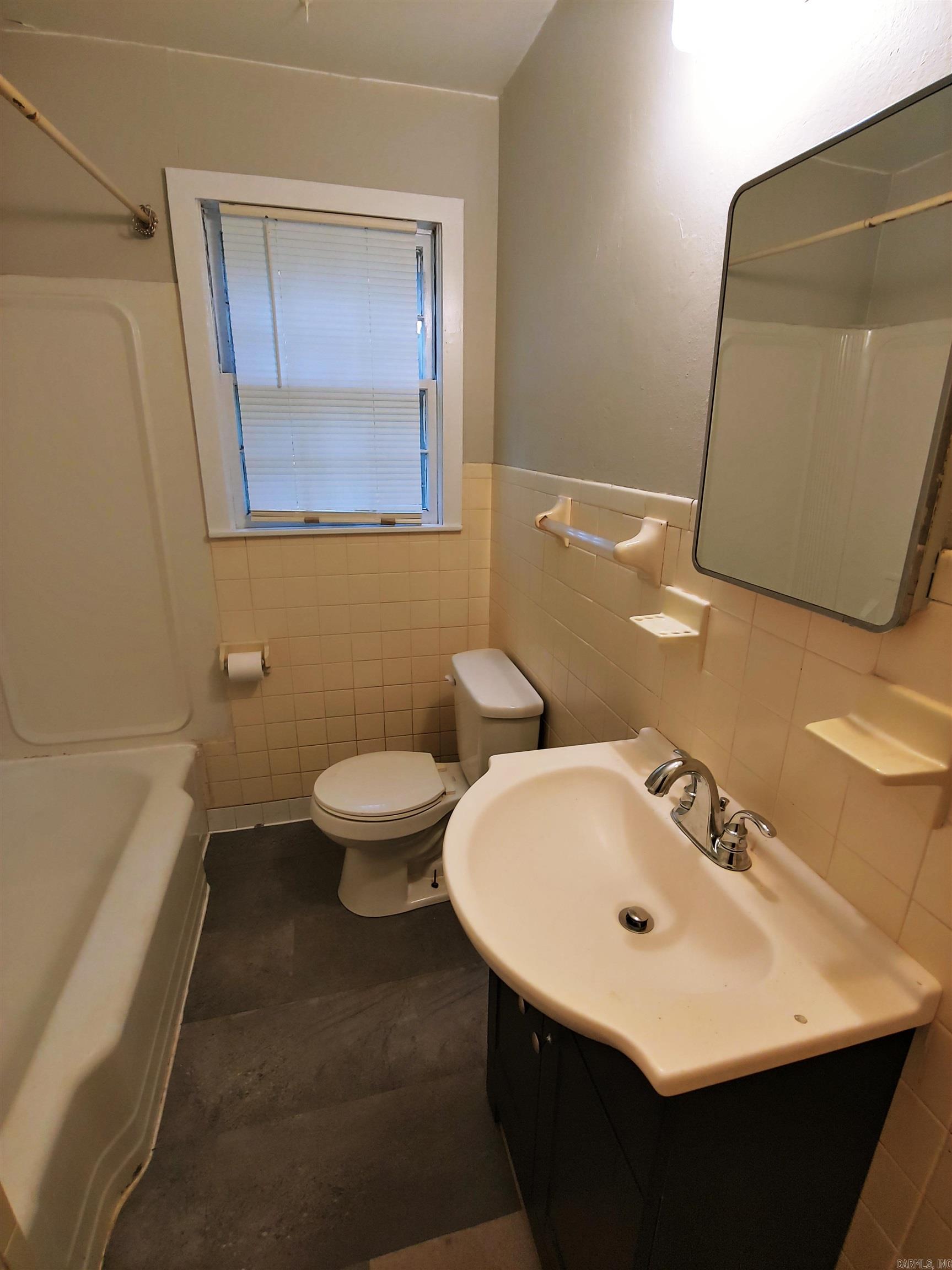 Camp Robinson 1N - Residential Lease