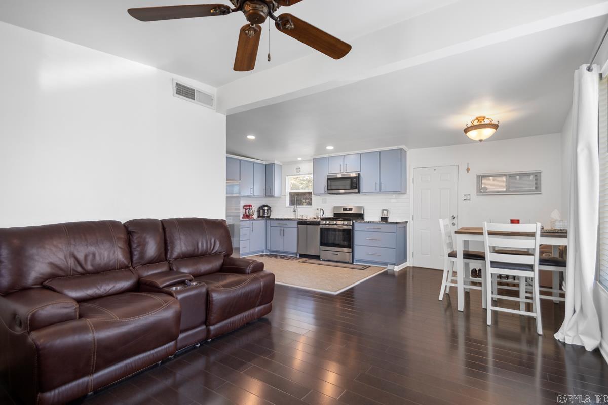 EASTWOOD HGTS - Residential