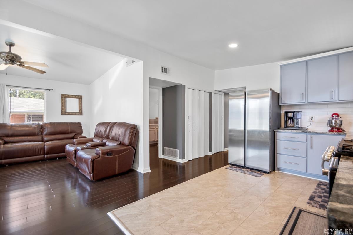 EASTWOOD HGTS - Residential