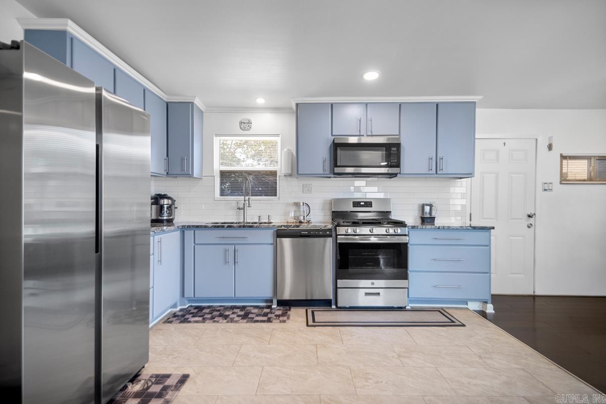 EASTWOOD HGTS - Residential