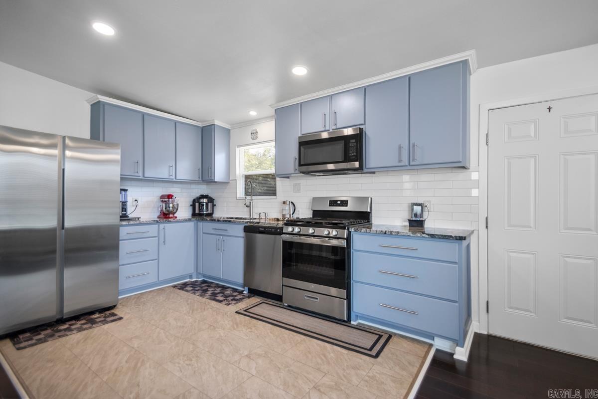 EASTWOOD HGTS - Residential