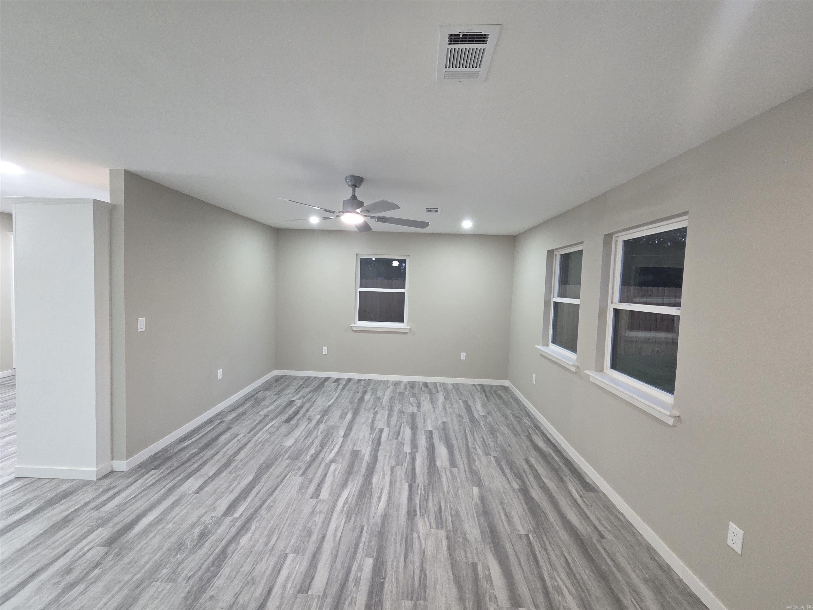 THOMAS - Residential