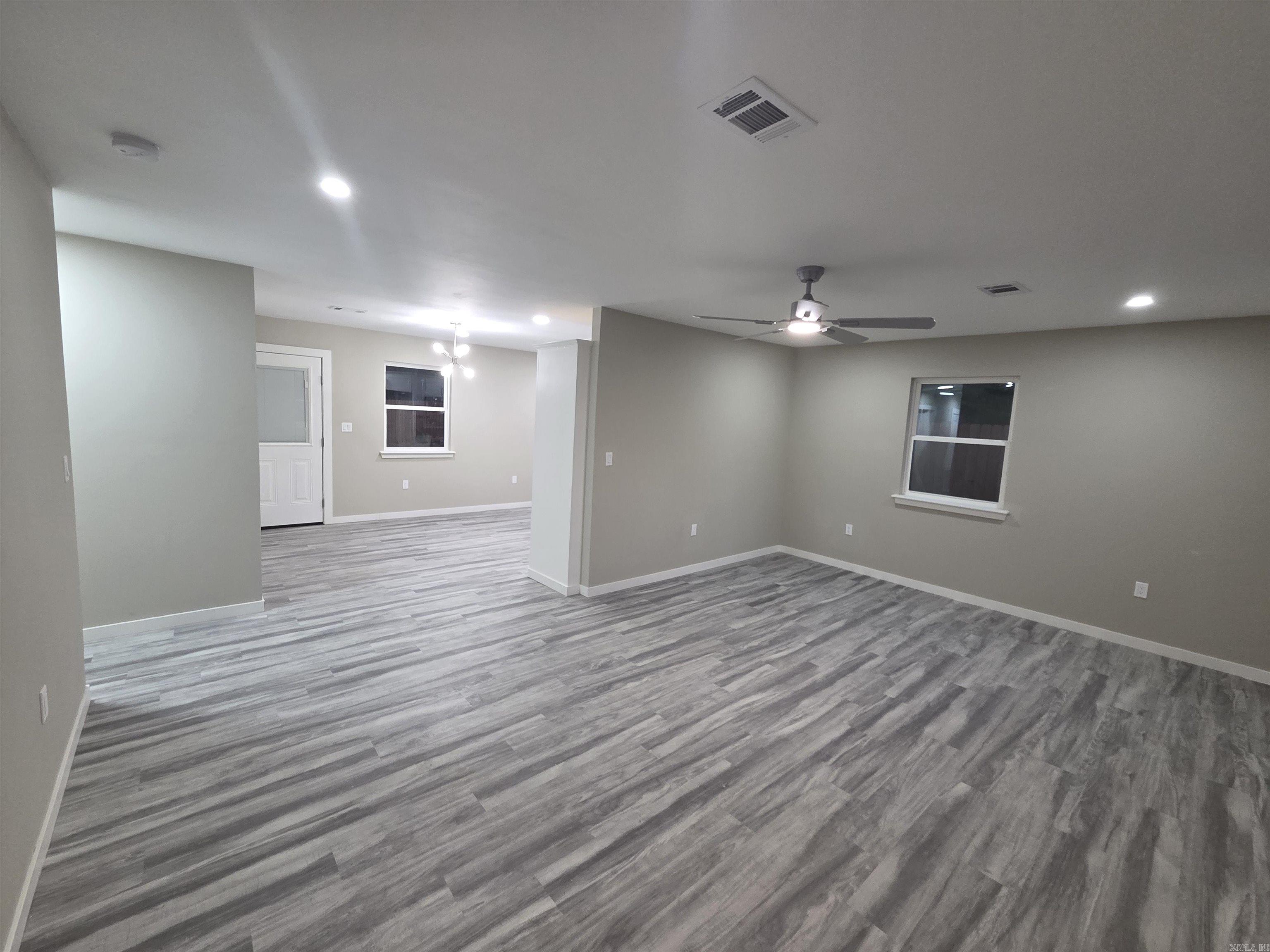 THOMAS - Residential