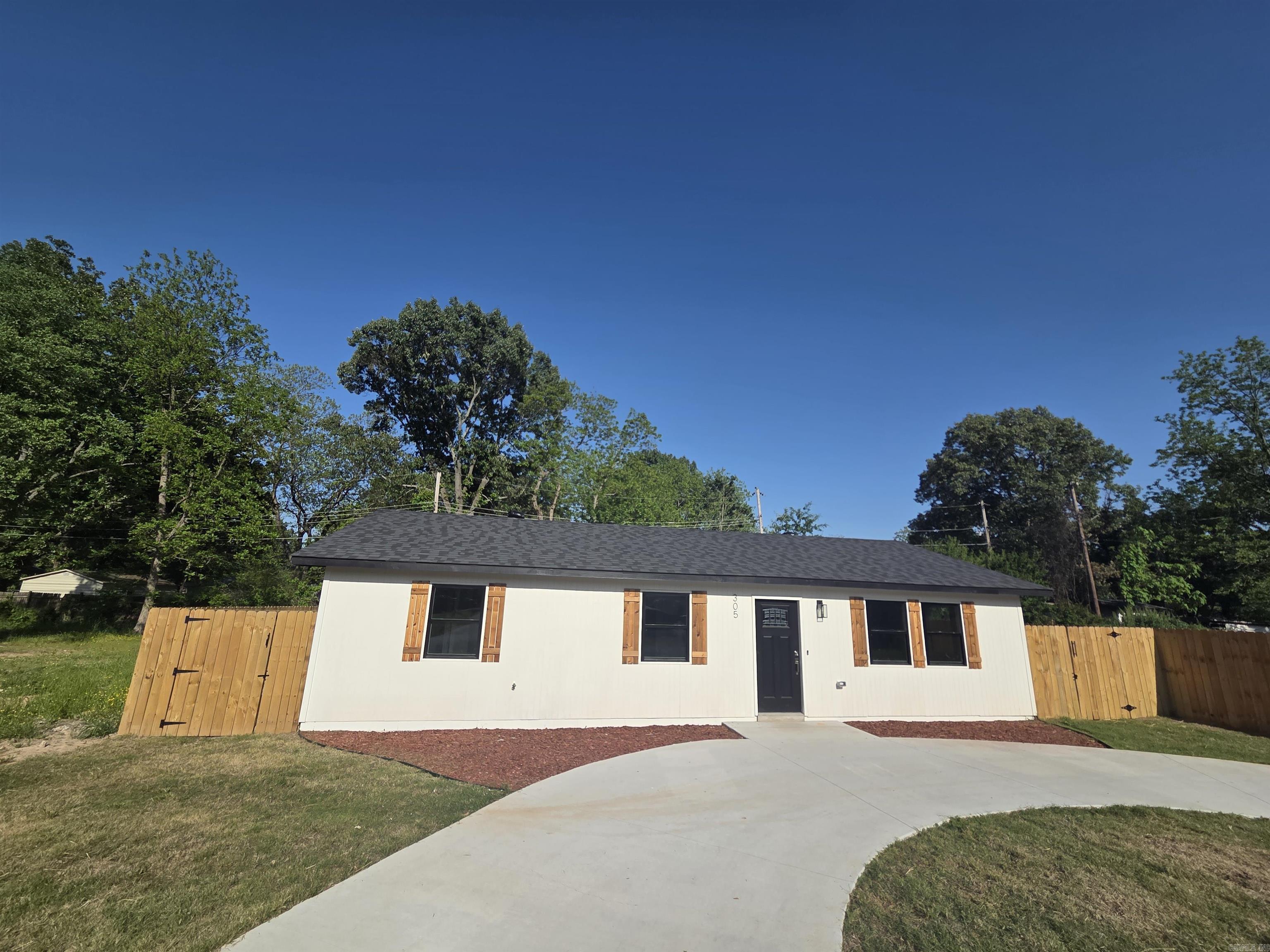 THOMAS - Residential