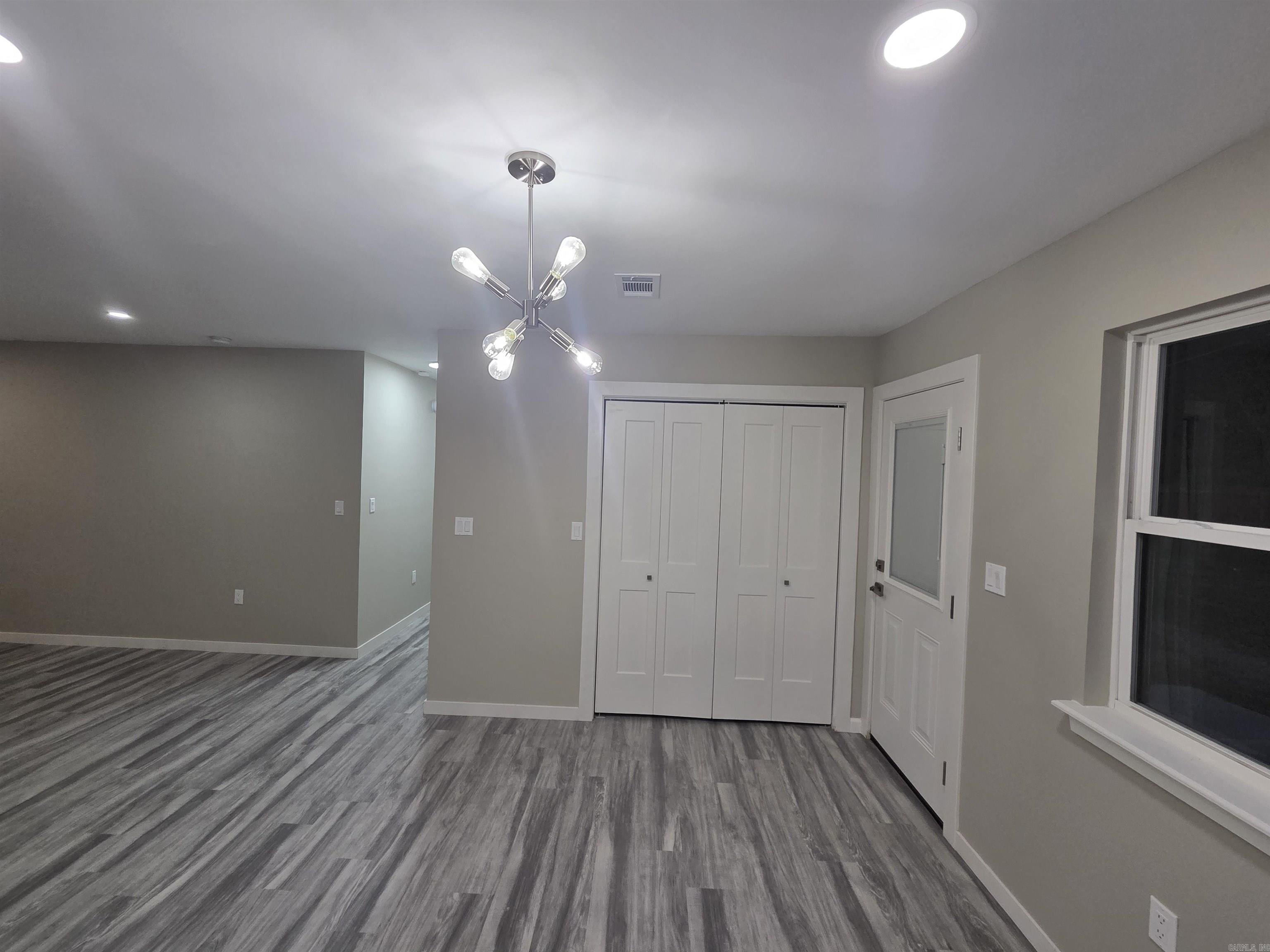 THOMAS - Residential