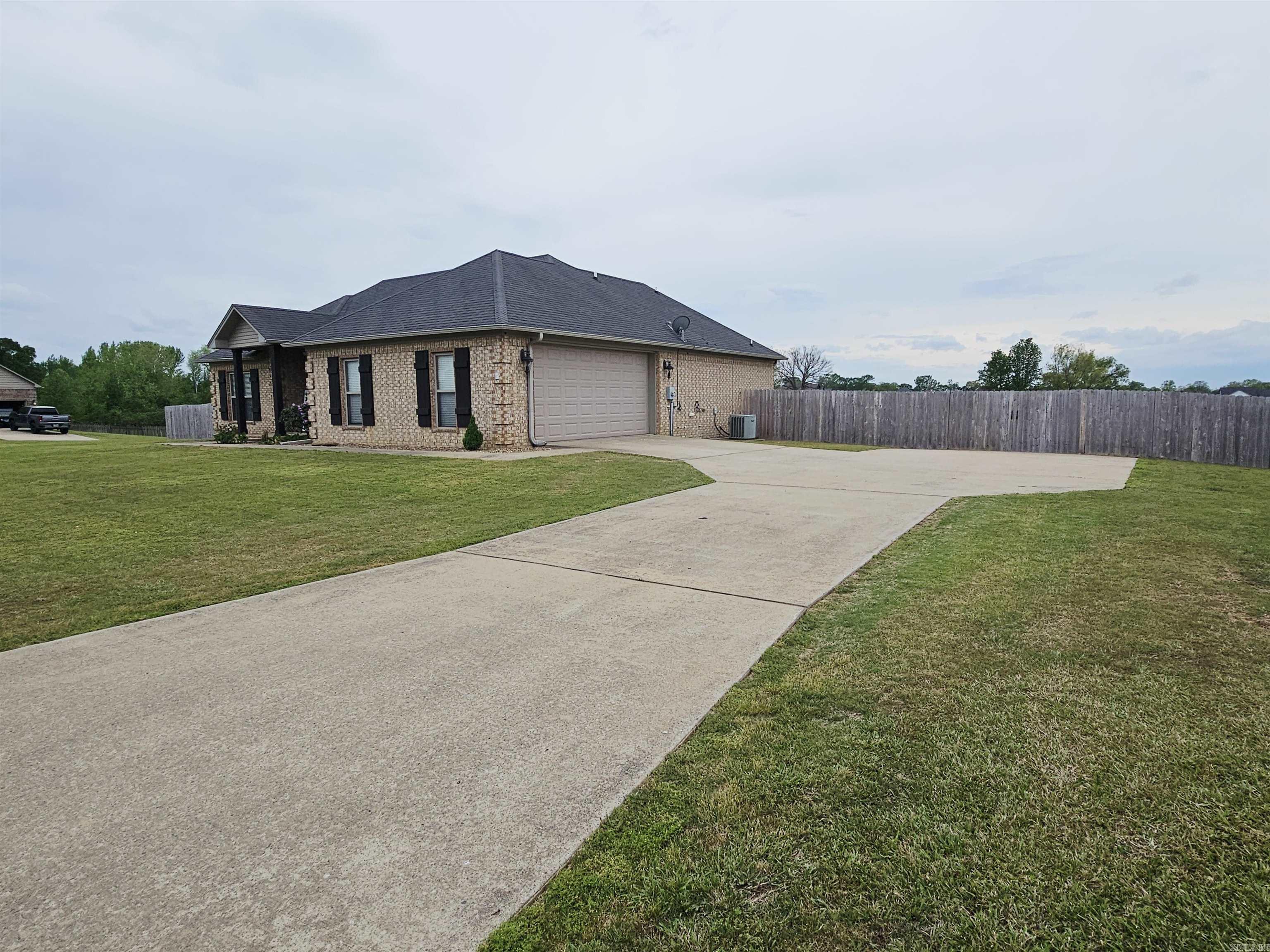 BIANCA MEADOWS - Residential