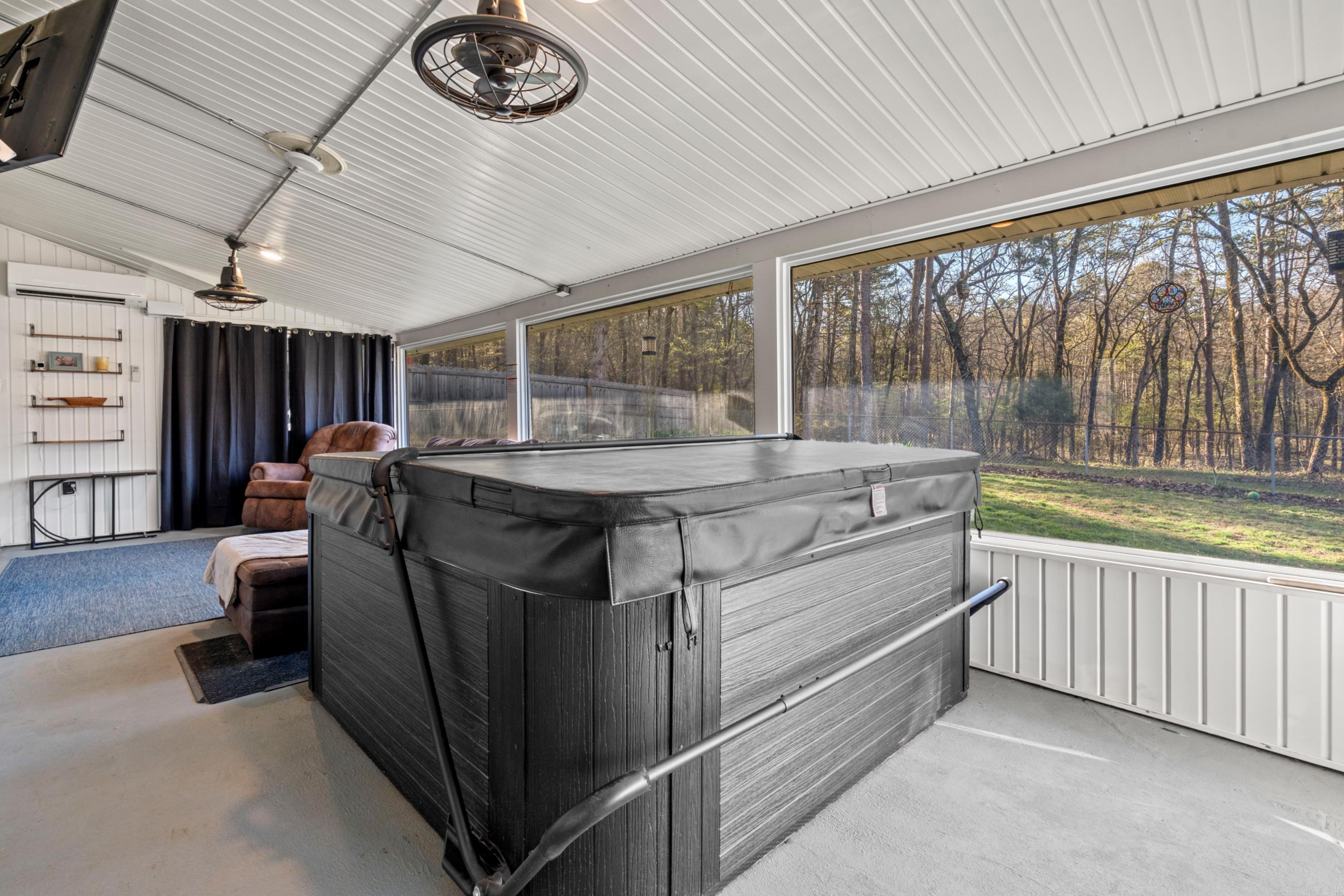 DIAMONDHEAD - Residential Lease