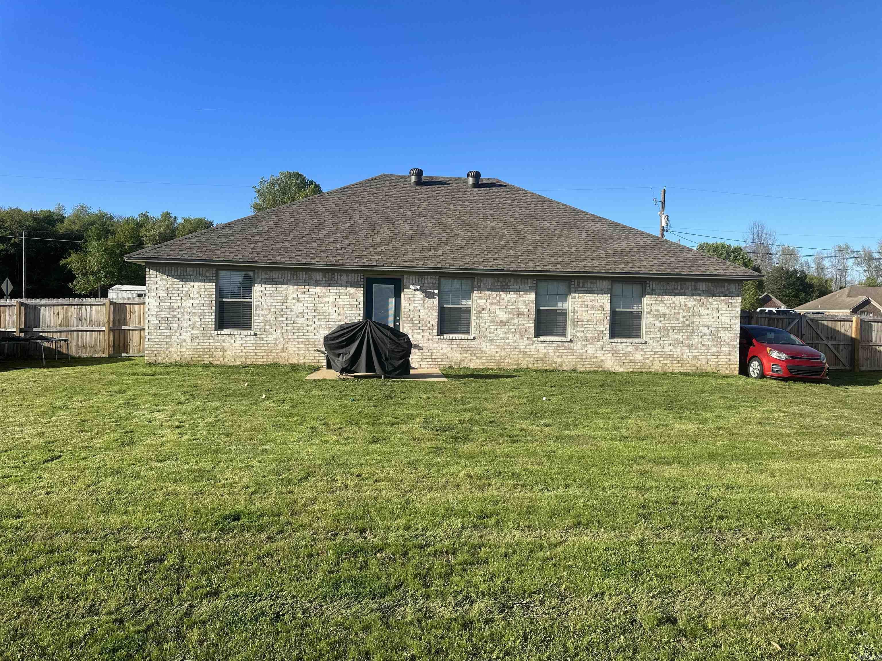 BAKER'S FIELD - Residential