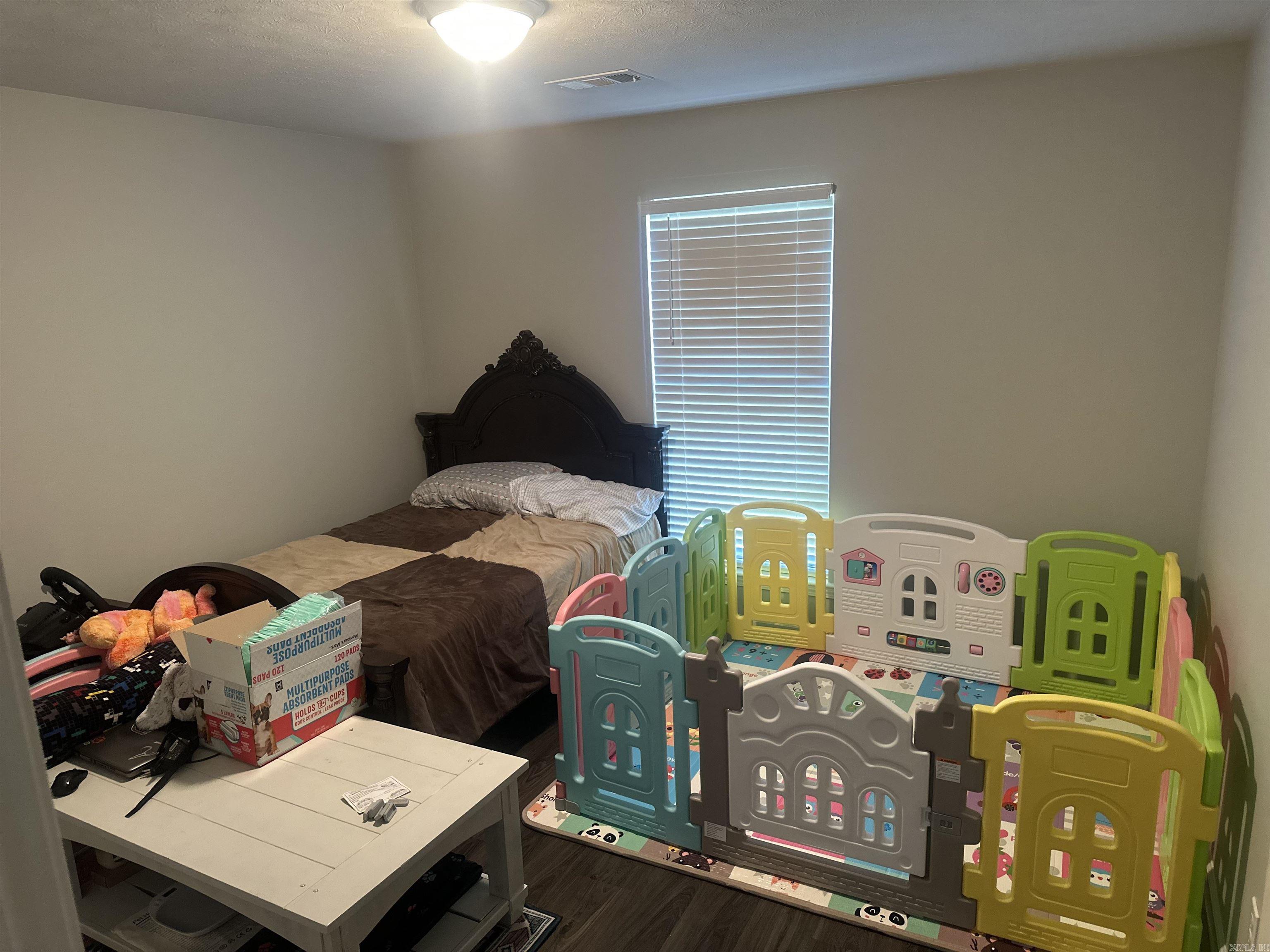 BAKER'S FIELD - Residential