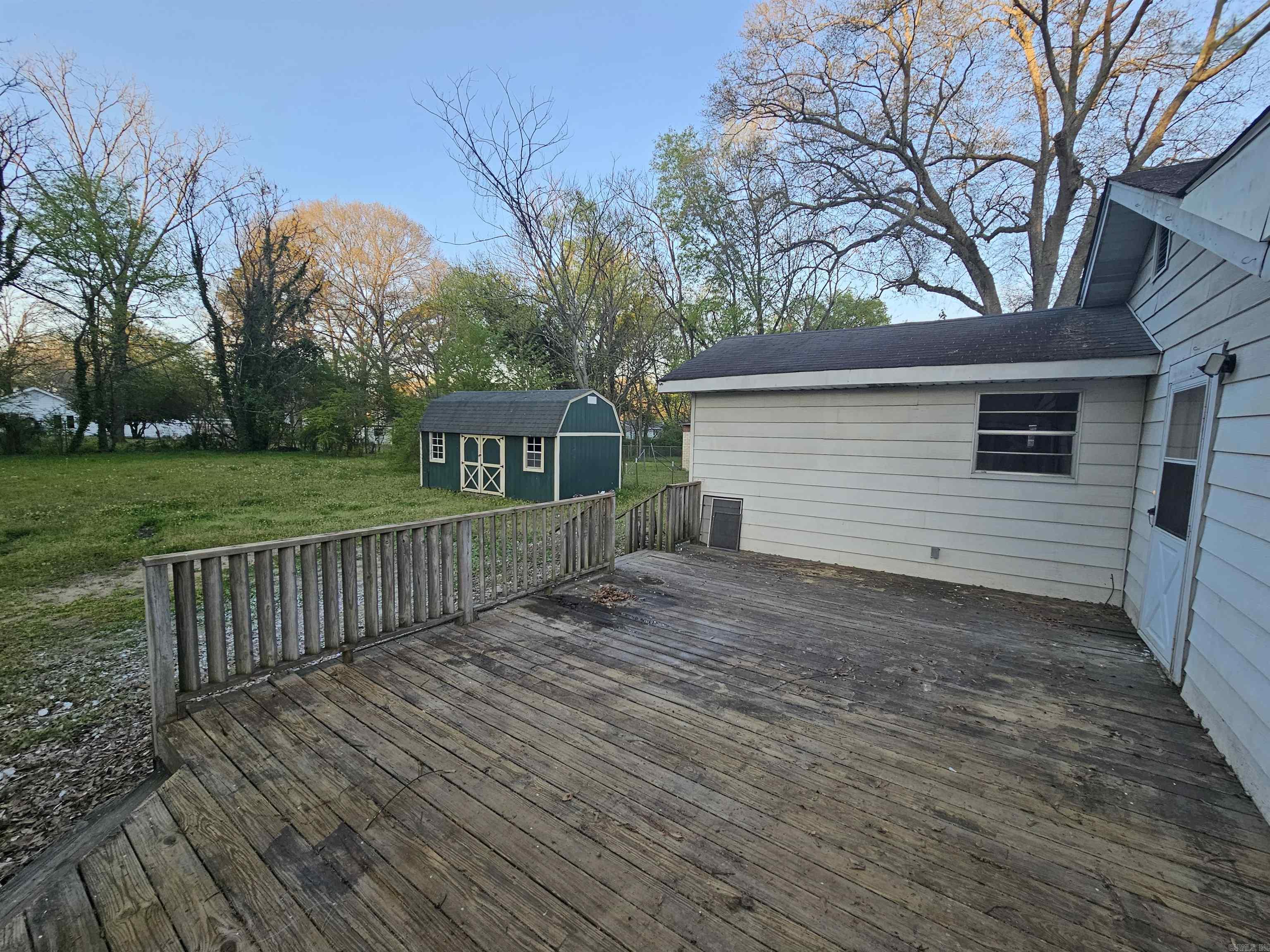 Lund and Hill Original - Residential Lease