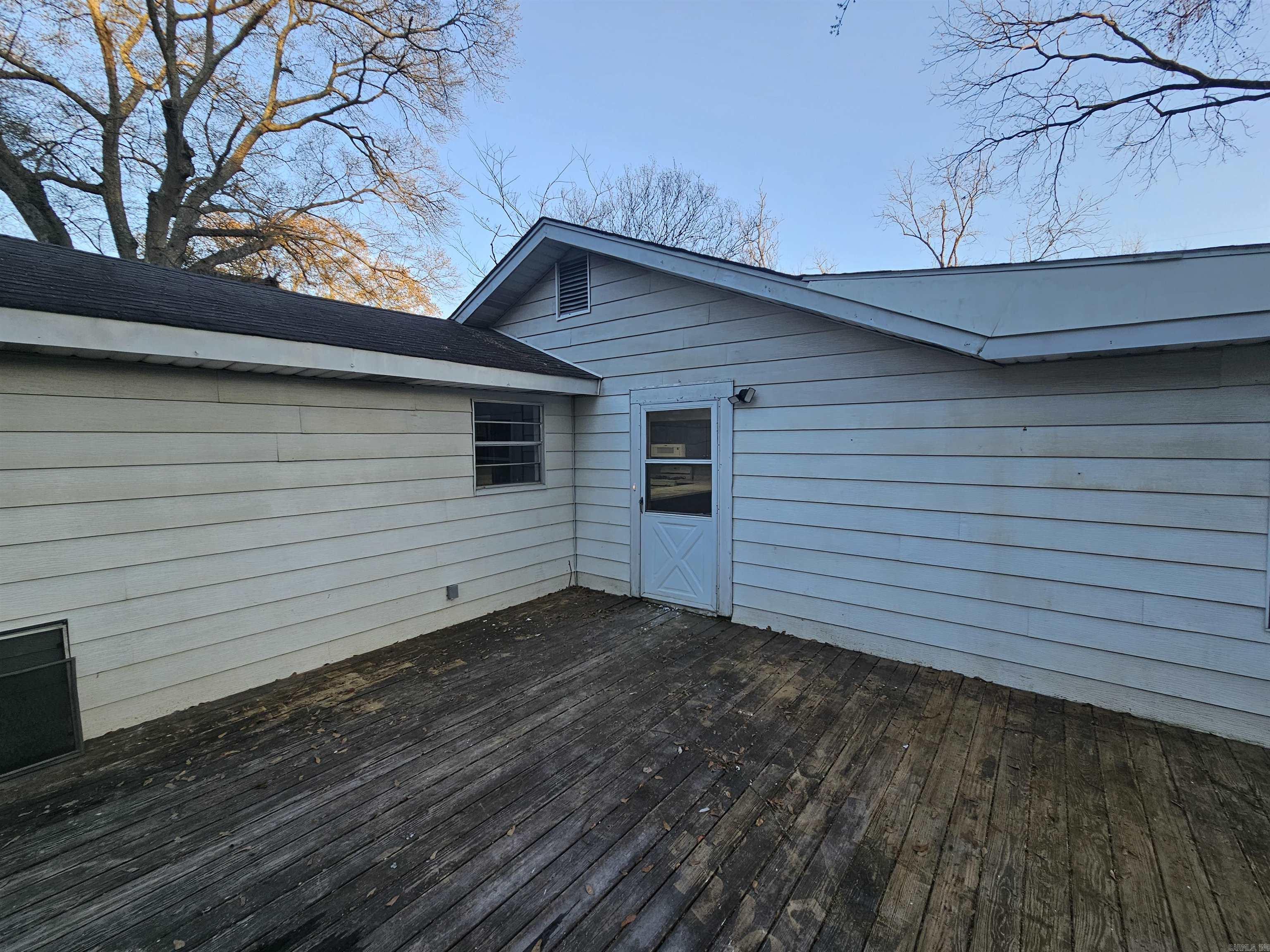 Lund and Hill Original - Residential Lease