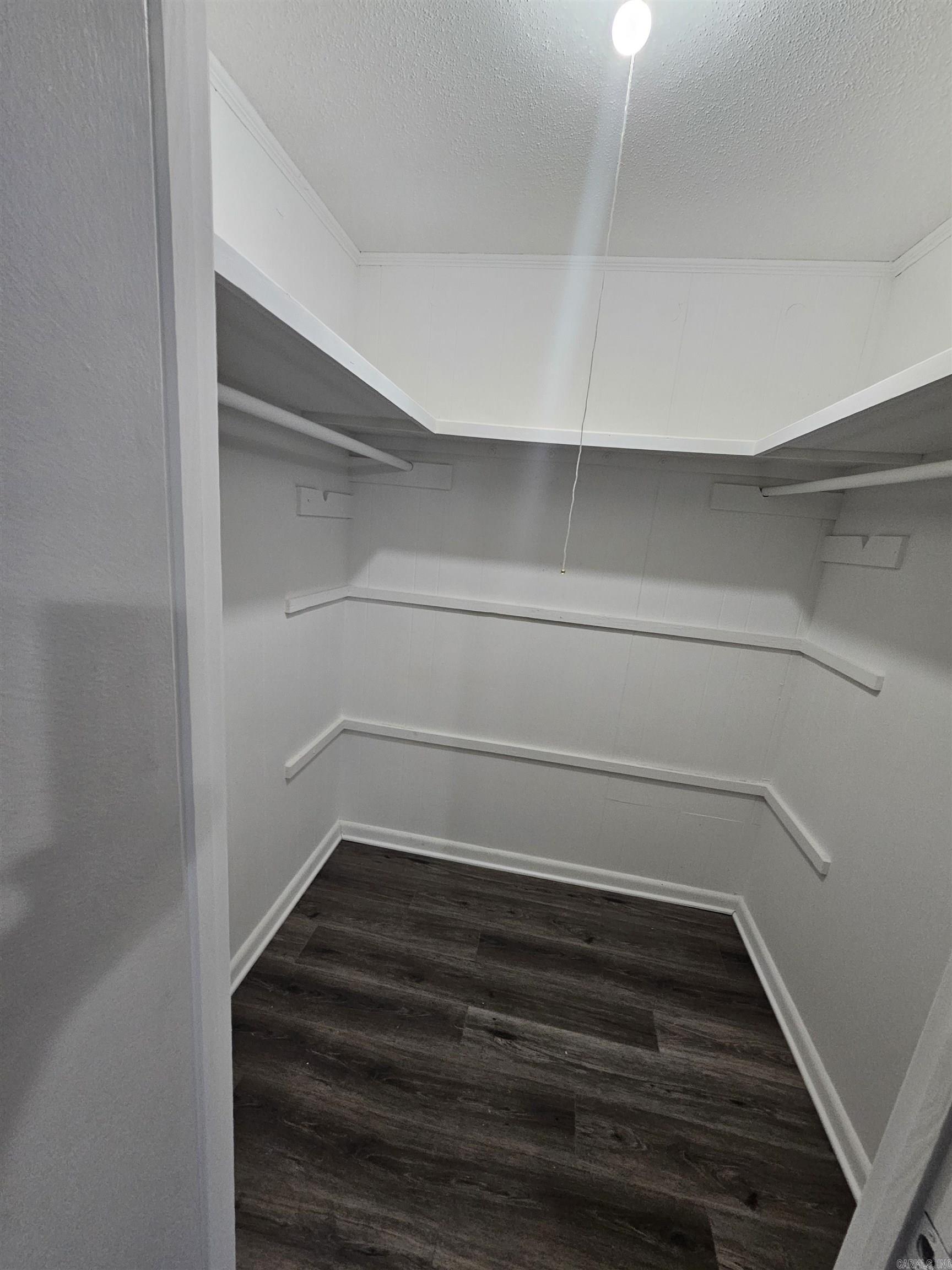 Lund and Hill Original - Residential Lease