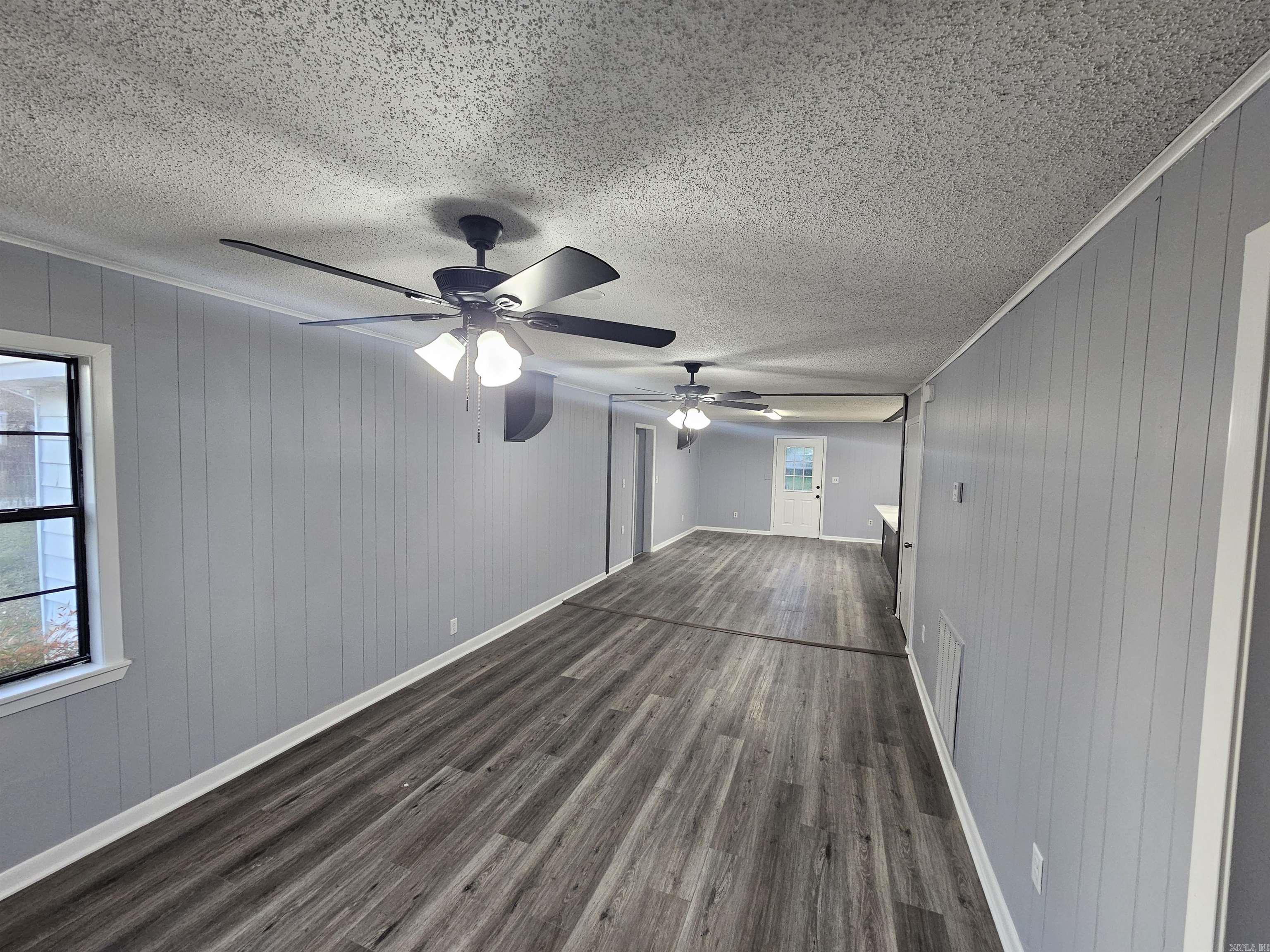 Lund and Hill Original - Residential Lease