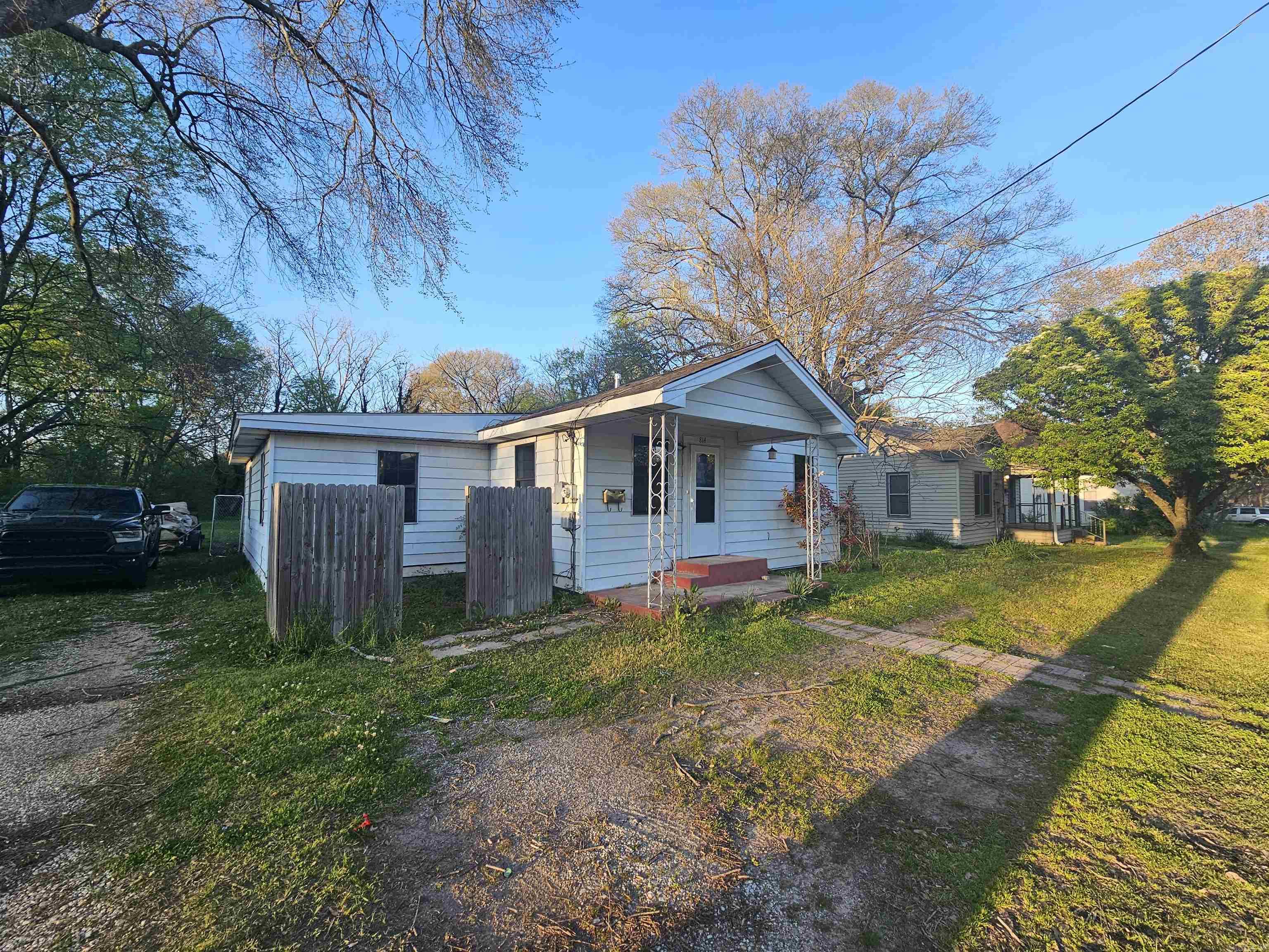 Lund and Hill Original - Residential Lease