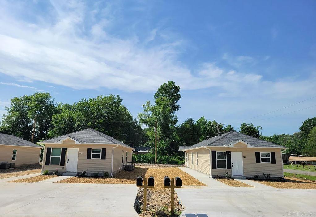 This duplex built in 2023 has 2 bedrooms, 1 bath in units A & B