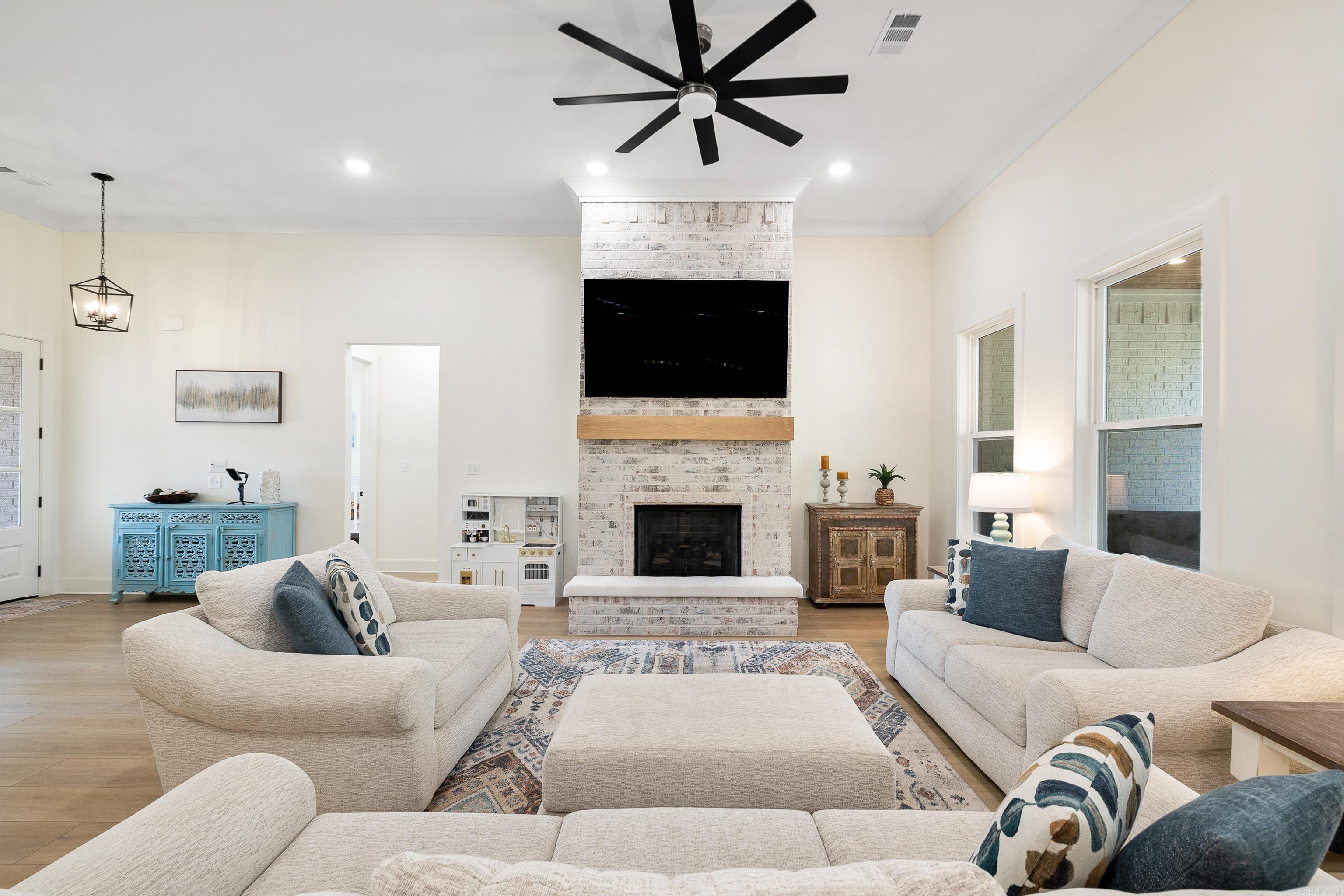 VALLEY CREEK ADDITION - Residential