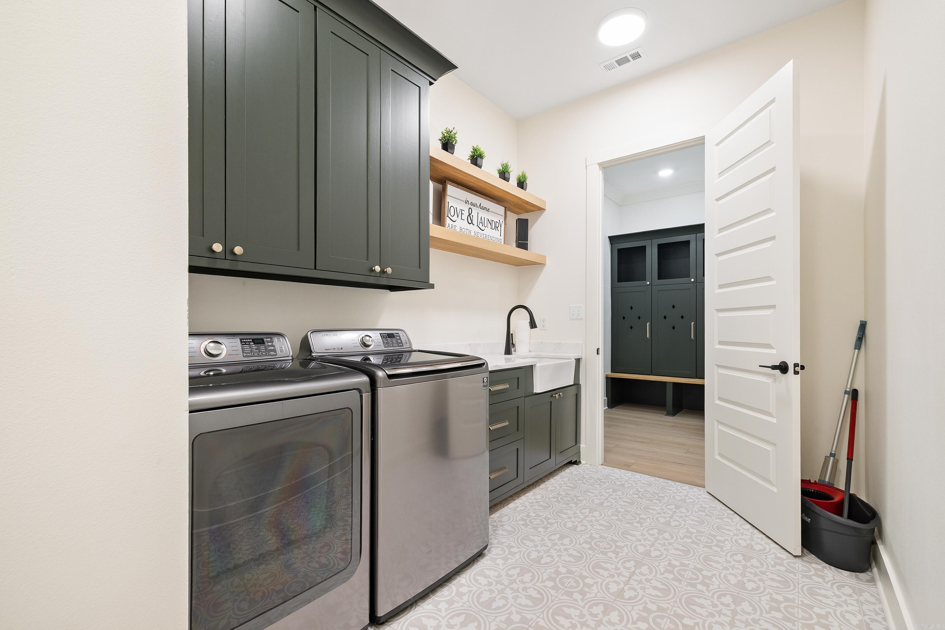 VALLEY CREEK ADDITION - Residential