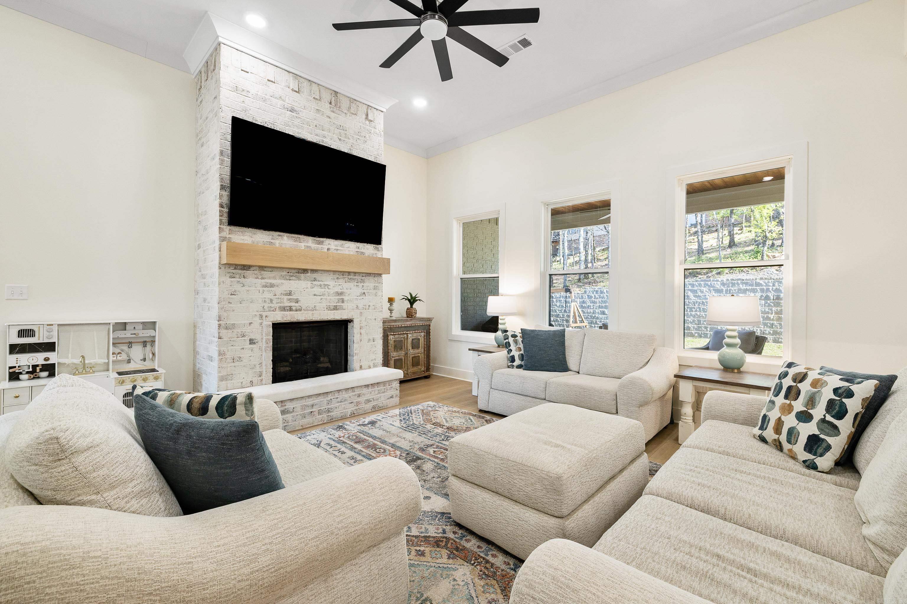 VALLEY CREEK ADDITION - Residential