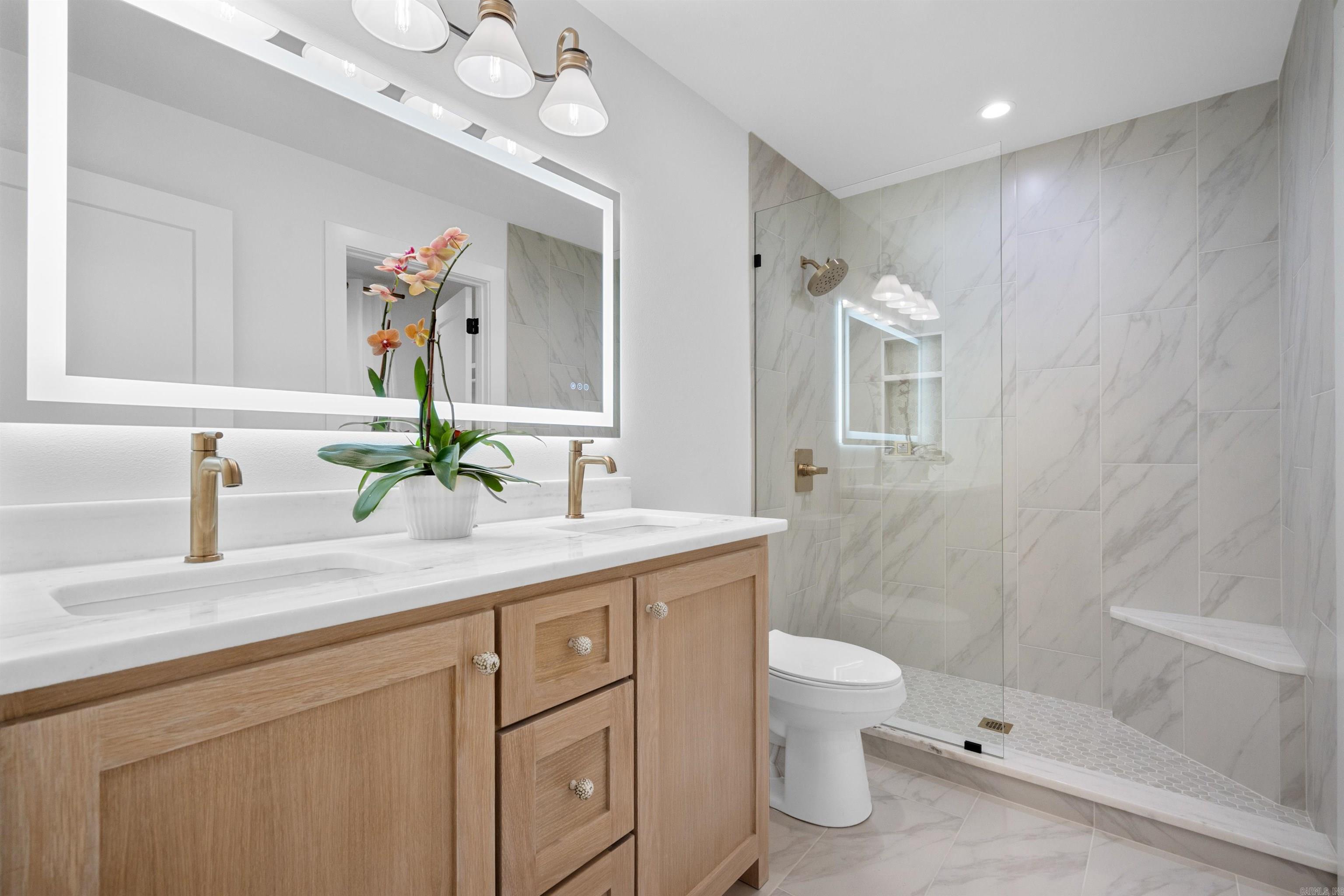 WOODLAND HILLS - Residential